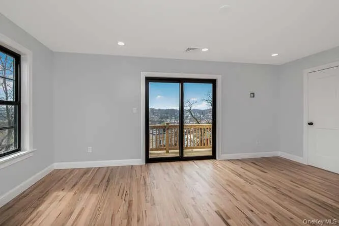 91 Ridgeview Avenue, Yonkers, NY, 3 Bedrooms Bedrooms, 9 Rooms Rooms,2 BathroomsBathrooms,Residential,For Rent,Ridgeview,0,1005607 91 Ridgeview Avenue, Yonkers, NY, 3 Bedrooms Bedrooms, 9 Rooms Rooms,2 BathroomsBathrooms,Residential,For Rent,Ridgeview,0,1005607