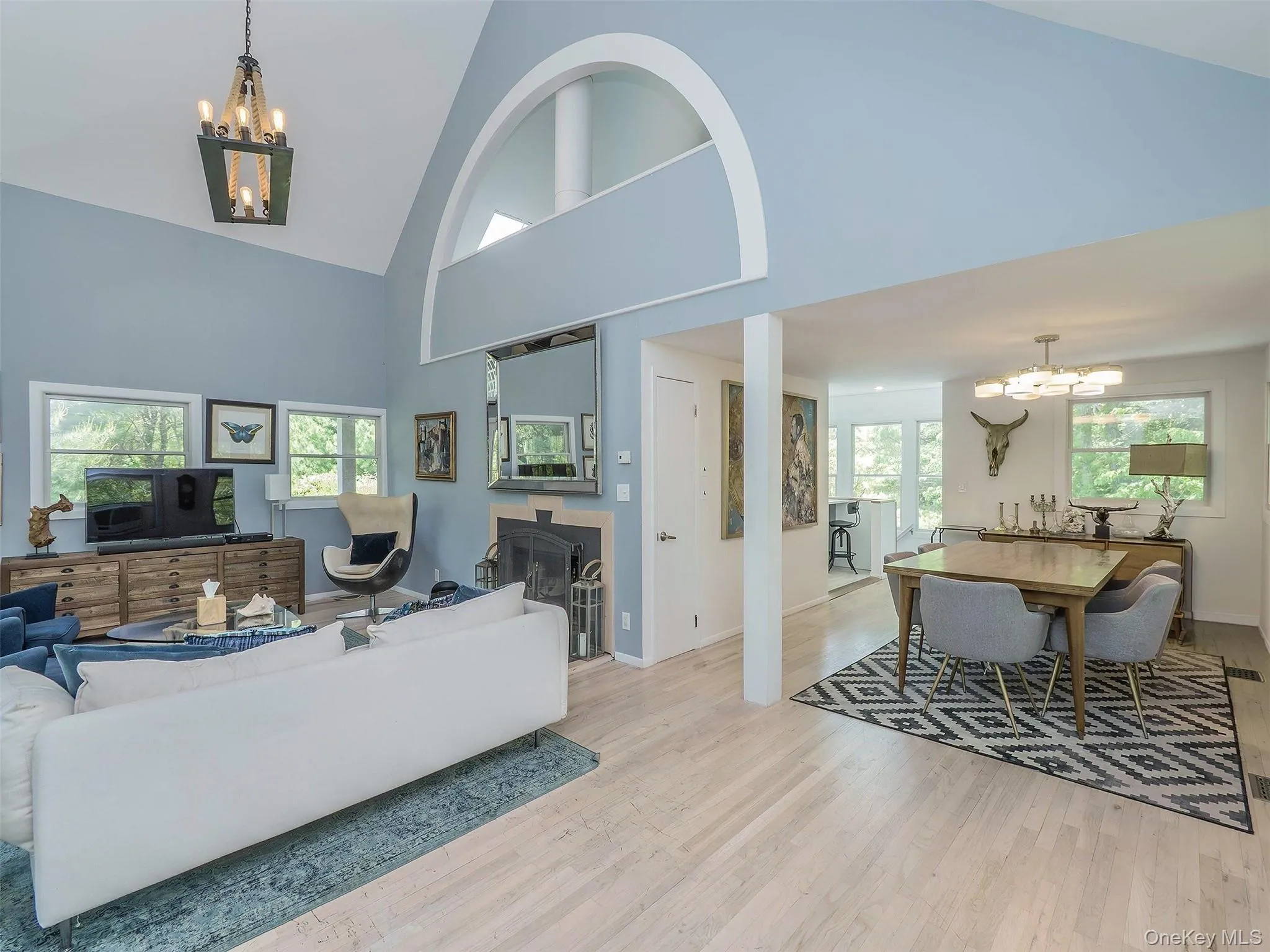 135 Old Meeting House Road, Southampton, NY, 4 Bedrooms Bedrooms, 8 Rooms Rooms,3 BathroomsBathrooms,Residential,For Rent,Old Meeting House,0,1005610 135 Old Meeting House Road, Southampton, NY, 4 Bedrooms Bedrooms, 8 Rooms Rooms,3 BathroomsBathrooms,Residential,For Rent,Old Meeting House,0,1005610