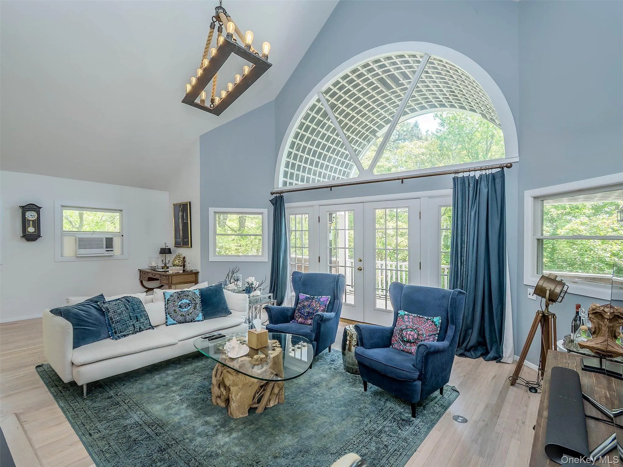135 Old Meeting House Road, Southampton, NY, 4 Bedrooms Bedrooms, 8 Rooms Rooms,3 BathroomsBathrooms,Residential,For Rent,Old Meeting House,0,1005610 135 Old Meeting House Road, Southampton, NY, 4 Bedrooms Bedrooms, 8 Rooms Rooms,3 BathroomsBathrooms,Residential,For Rent,Old Meeting House,0,1005610