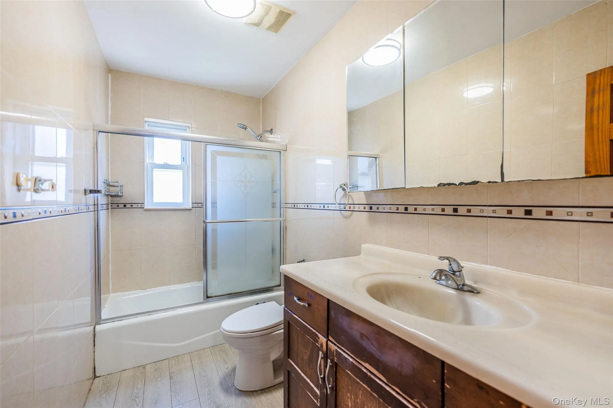 34-23 146th Street, New York, NY, 3 Bedrooms Bedrooms, 6 Rooms Rooms,2 BathroomsBathrooms,Residential,For Rent,146th,0,1005611 34-23 146th Street, New York, NY, 3 Bedrooms Bedrooms, 6 Rooms Rooms,2 BathroomsBathrooms,Residential,For Rent,146th,0,1005611