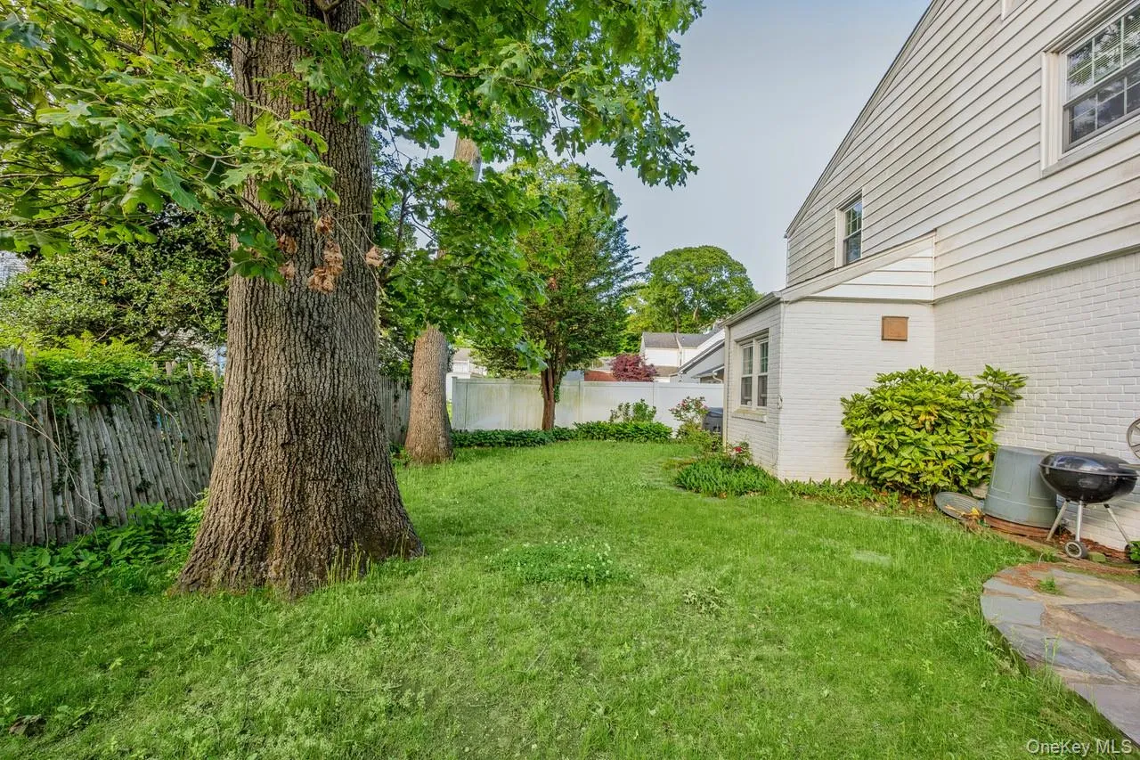 14 Chelsea Court, Hempstead, NY, 3 Bedrooms Bedrooms, 8 Rooms Rooms,2 BathroomsBathrooms,Residential,For Rent,Chelsea,0,1005614 14 Chelsea Court, Hempstead, NY, 3 Bedrooms Bedrooms, 8 Rooms Rooms,2 BathroomsBathrooms,Residential,For Rent,Chelsea,0,1005614