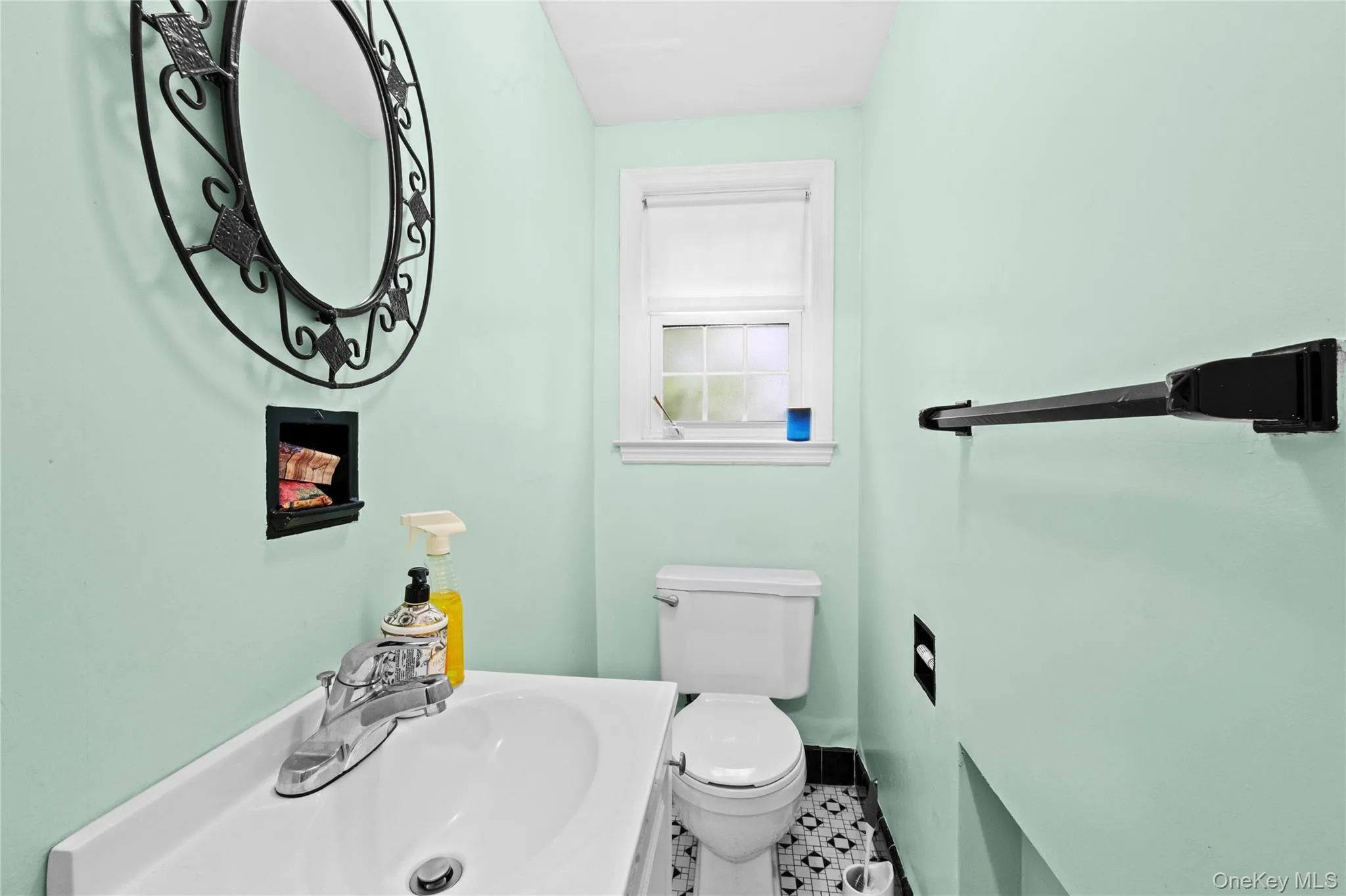 14 Chelsea Court, Hempstead, NY, 3 Bedrooms Bedrooms, 8 Rooms Rooms,2 BathroomsBathrooms,Residential,For Rent,Chelsea,0,1005614 14 Chelsea Court, Hempstead, NY, 3 Bedrooms Bedrooms, 8 Rooms Rooms,2 BathroomsBathrooms,Residential,For Rent,Chelsea,0,1005614