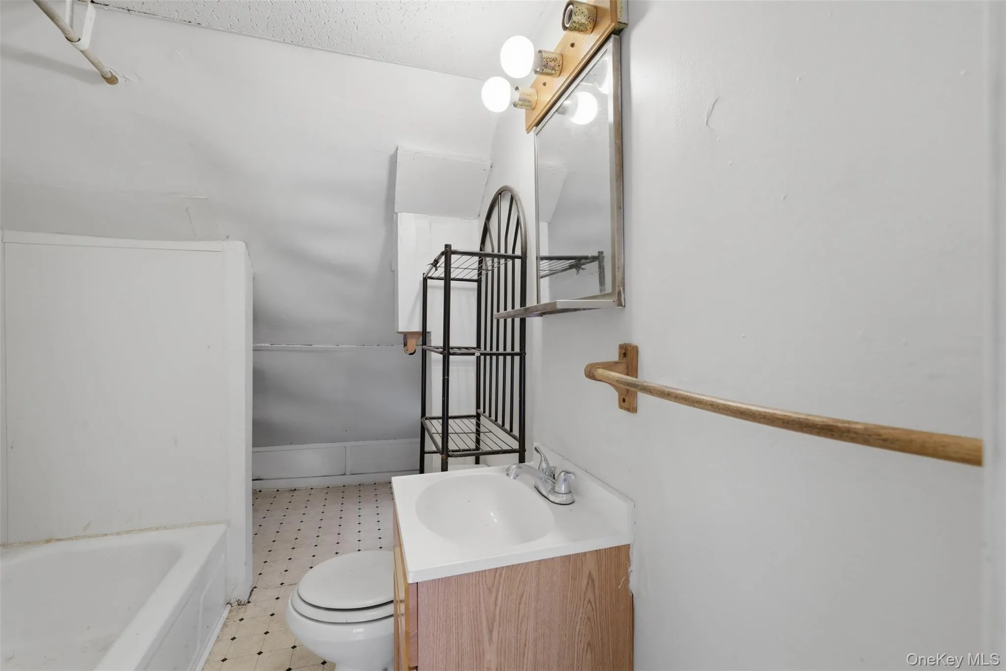 47 Ulster Avenue, Montgomery, NY, 4 Bedrooms Bedrooms, 10 Rooms Rooms,2 BathroomsBathrooms,Residential,For Rent,Ulster,0,1005615 47 Ulster Avenue, Montgomery, NY, 4 Bedrooms Bedrooms, 10 Rooms Rooms,2 BathroomsBathrooms,Residential,For Rent,Ulster,0,1005615