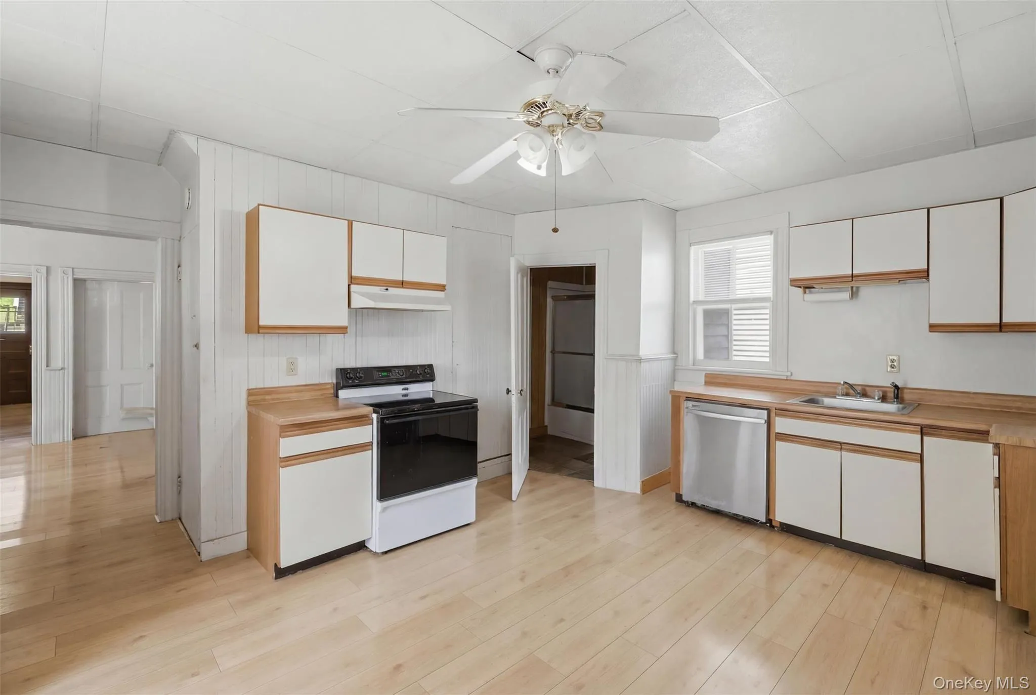 47 Ulster Avenue, Montgomery, NY, 4 Bedrooms Bedrooms, 10 Rooms Rooms,2 BathroomsBathrooms,Residential,For Rent,Ulster,0,1005615 47 Ulster Avenue, Montgomery, NY, 4 Bedrooms Bedrooms, 10 Rooms Rooms,2 BathroomsBathrooms,Residential,For Rent,Ulster,0,1005615