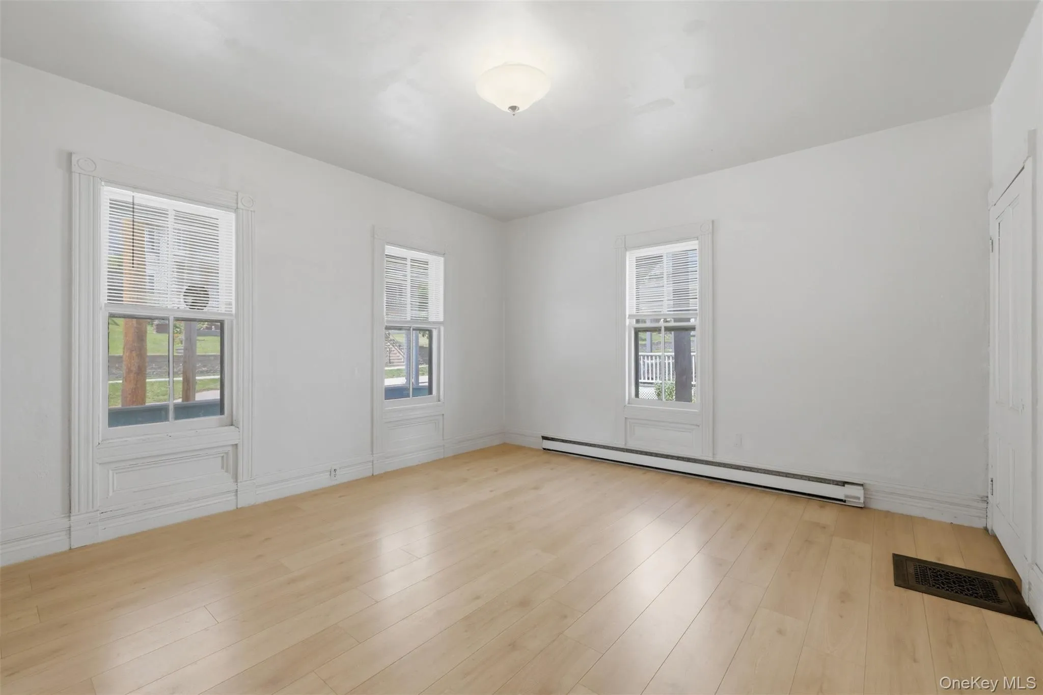 47 Ulster Avenue, Montgomery, NY, 4 Bedrooms Bedrooms, 10 Rooms Rooms,2 BathroomsBathrooms,Residential,For Rent,Ulster,0,1005615 47 Ulster Avenue, Montgomery, NY, 4 Bedrooms Bedrooms, 10 Rooms Rooms,2 BathroomsBathrooms,Residential,For Rent,Ulster,0,1005615