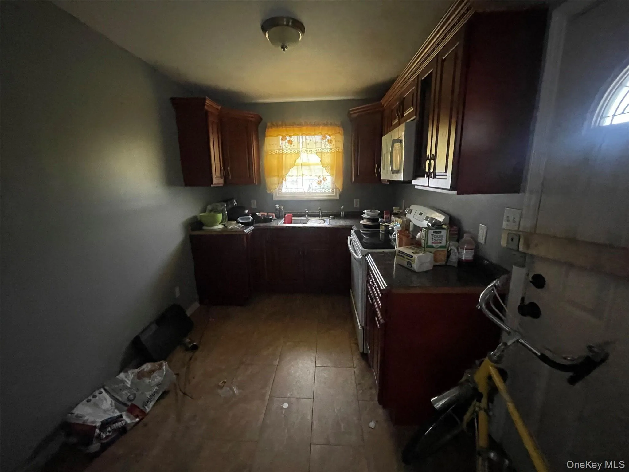 3 Surrey Drive, Babylon, NY, 4 Bedrooms Bedrooms, 8 Rooms Rooms,2 BathroomsBathrooms,Residential,For Rent,Surrey,0,1005618 3 Surrey Drive, Babylon, NY, 4 Bedrooms Bedrooms, 8 Rooms Rooms,2 BathroomsBathrooms,Residential,For Rent,Surrey,0,1005618