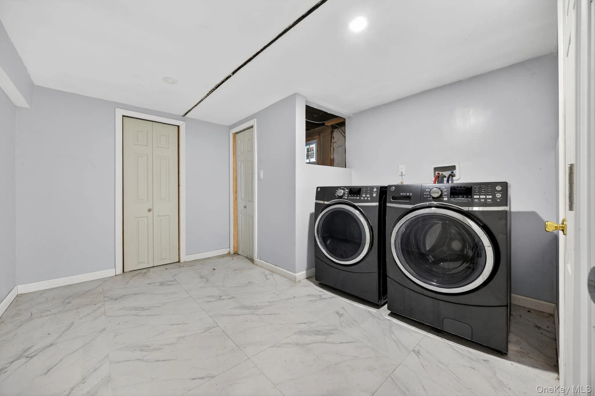 8311 Little Neck Parkway, New York, NY, 4 Bedrooms Bedrooms, 10 Rooms Rooms,3 BathroomsBathrooms,Residential,For Rent,Little Neck,0,1005623 8311 Little Neck Parkway, New York, NY, 4 Bedrooms Bedrooms, 10 Rooms Rooms,3 BathroomsBathrooms,Residential,For Rent,Little Neck,0,1005623