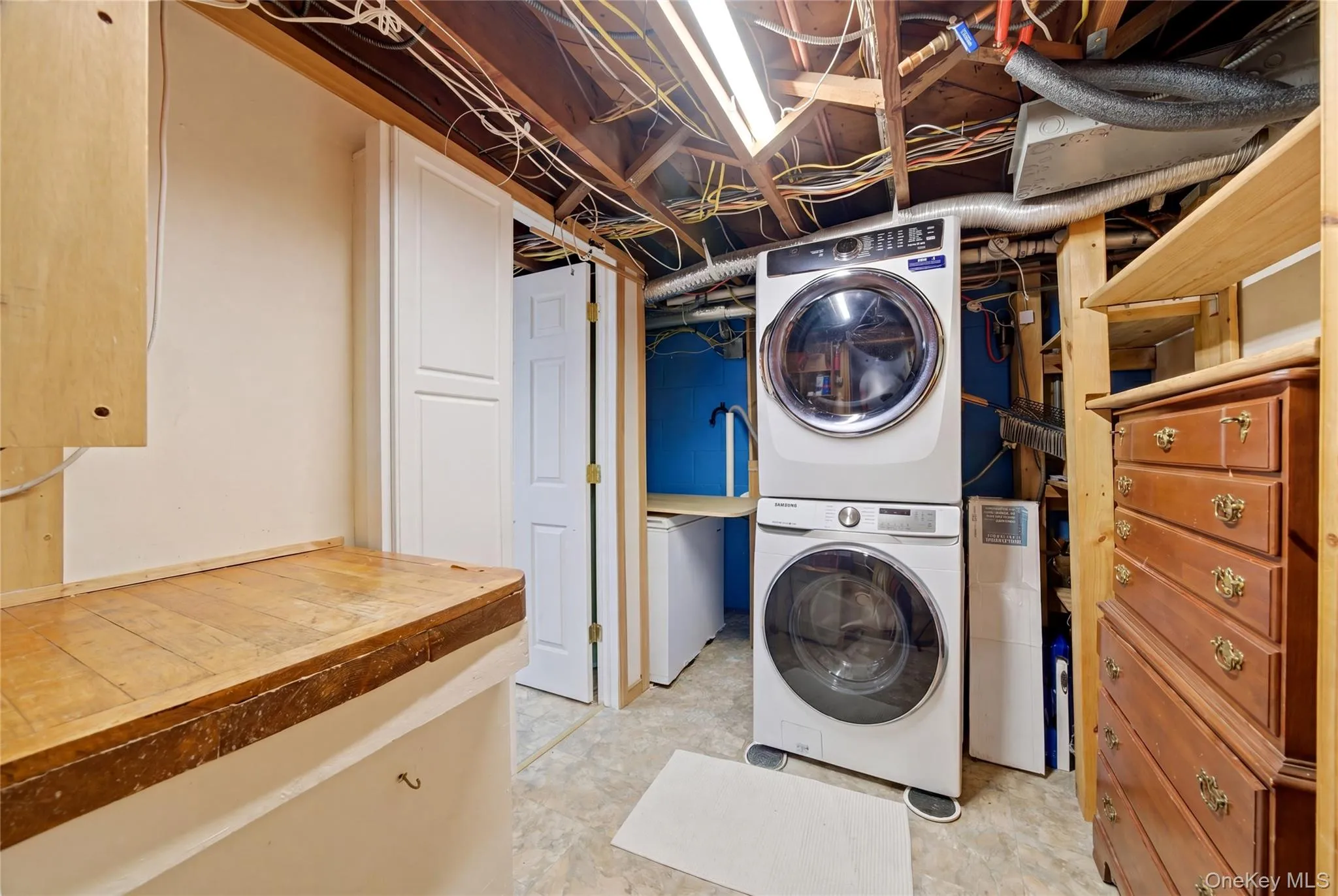 82 Sunset Road, Islip, NY, 3 Bedrooms Bedrooms, 11 Rooms Rooms,3 BathroomsBathrooms,Residential,For Rent,Sunset,0,1005625 82 Sunset Road, Islip, NY, 3 Bedrooms Bedrooms, 11 Rooms Rooms,3 BathroomsBathrooms,Residential,For Rent,Sunset,0,1005625