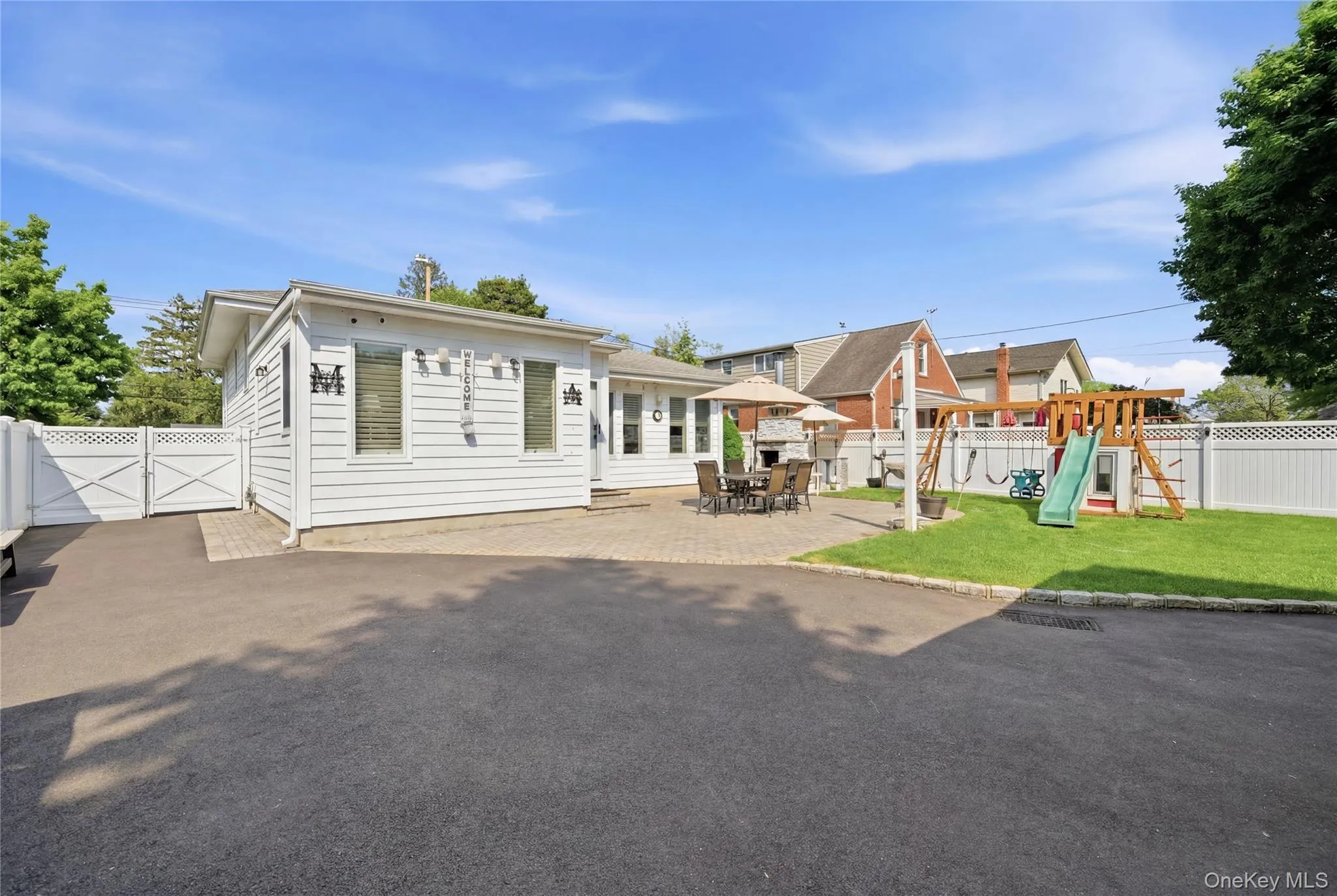 82 Sunset Road, Islip, NY, 3 Bedrooms Bedrooms, 11 Rooms Rooms,3 BathroomsBathrooms,Residential,For Rent,Sunset,0,1005625 82 Sunset Road, Islip, NY, 3 Bedrooms Bedrooms, 11 Rooms Rooms,3 BathroomsBathrooms,Residential,For Rent,Sunset,0,1005625