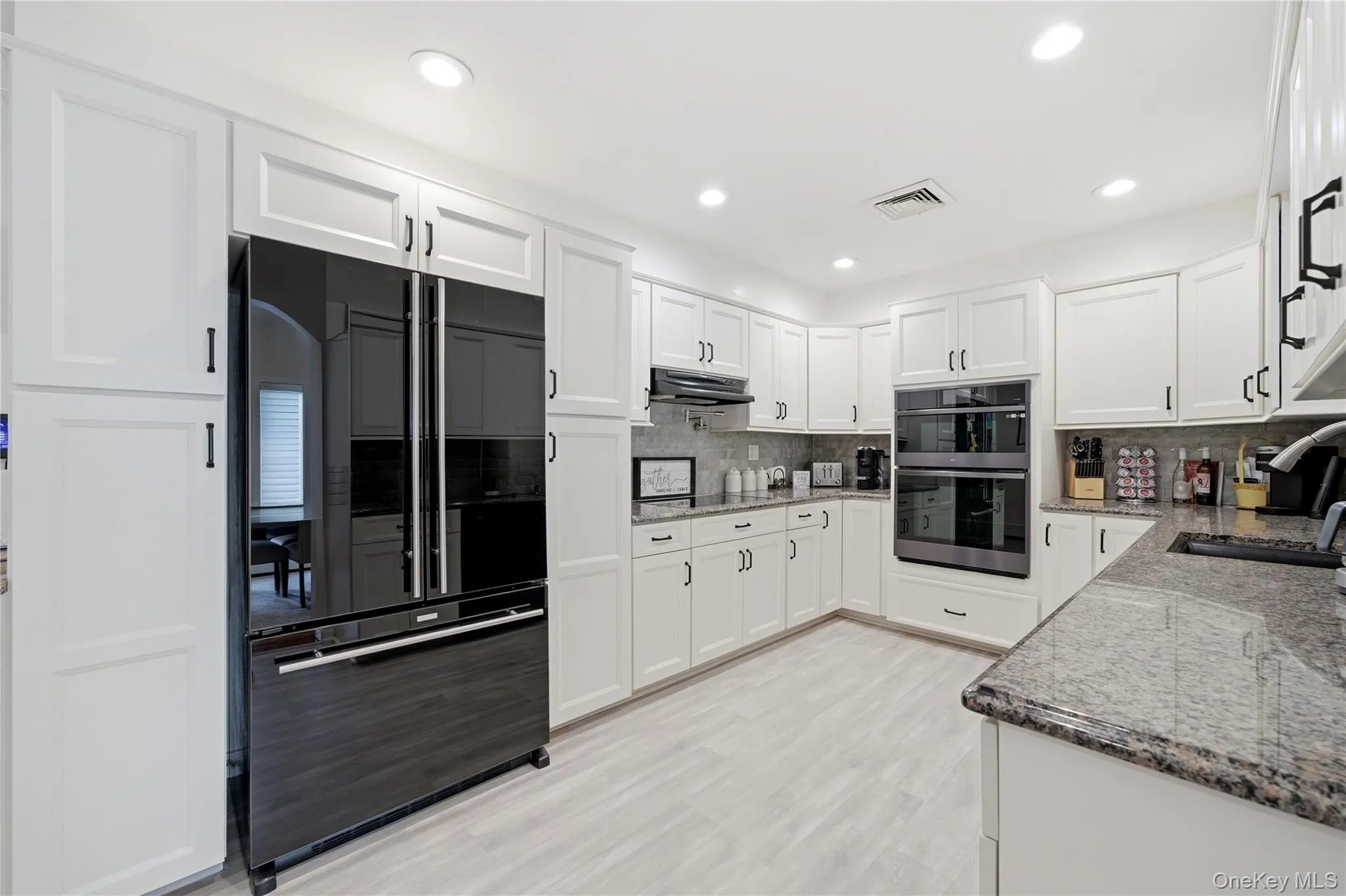 82 Sunset Road, Islip, NY, 3 Bedrooms Bedrooms, 11 Rooms Rooms,3 BathroomsBathrooms,Residential,For Rent,Sunset,0,1005625 82 Sunset Road, Islip, NY, 3 Bedrooms Bedrooms, 11 Rooms Rooms,3 BathroomsBathrooms,Residential,For Rent,Sunset,0,1005625