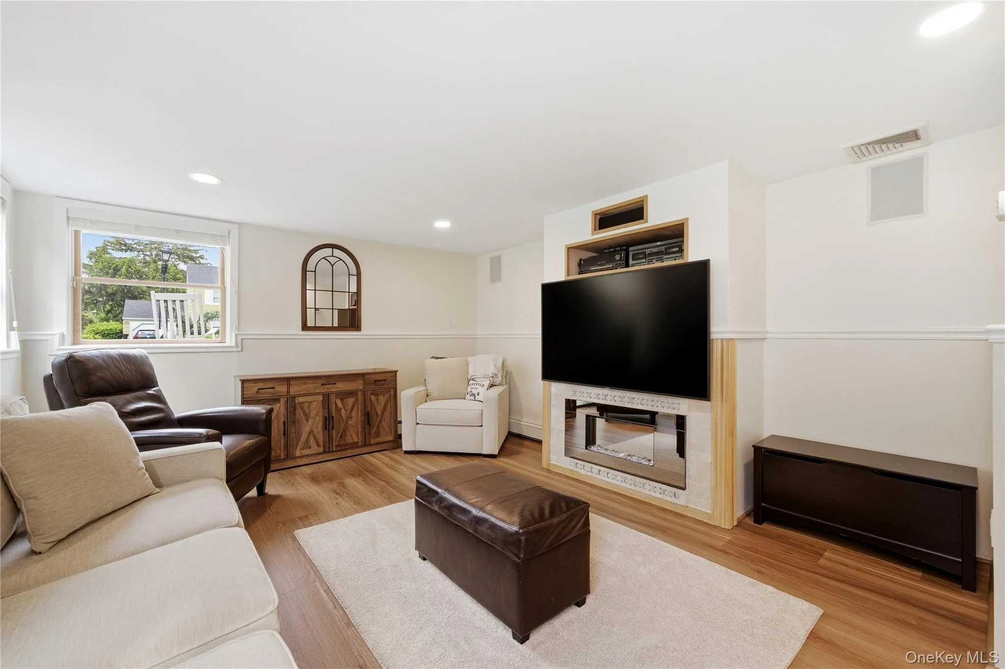 82 Sunset Road, Islip, NY, 3 Bedrooms Bedrooms, 11 Rooms Rooms,3 BathroomsBathrooms,Residential,For Rent,Sunset,0,1005625 82 Sunset Road, Islip, NY, 3 Bedrooms Bedrooms, 11 Rooms Rooms,3 BathroomsBathrooms,Residential,For Rent,Sunset,0,1005625
