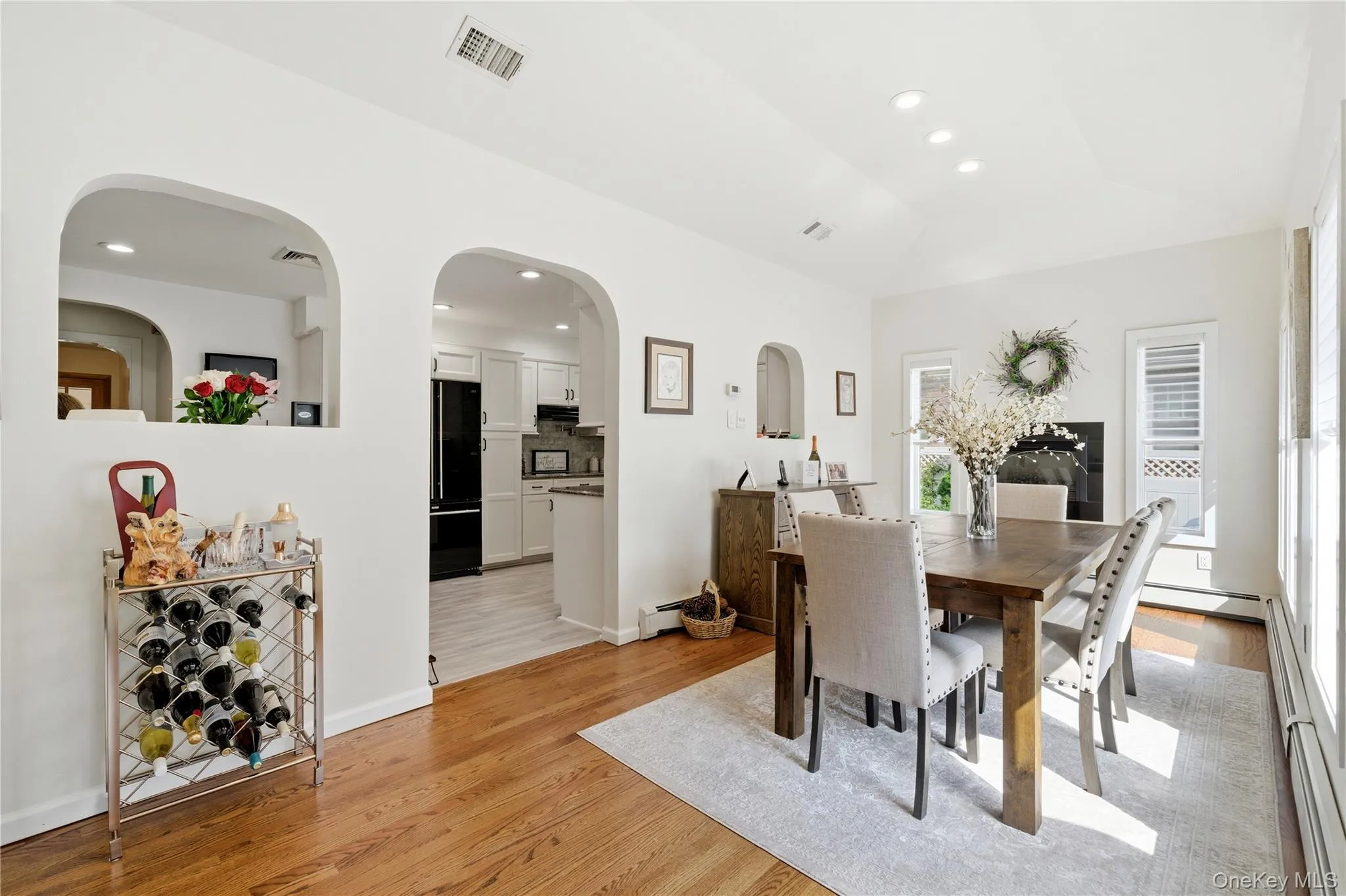 82 Sunset Road, Islip, NY, 3 Bedrooms Bedrooms, 11 Rooms Rooms,3 BathroomsBathrooms,Residential,For Rent,Sunset,0,1005625 82 Sunset Road, Islip, NY, 3 Bedrooms Bedrooms, 11 Rooms Rooms,3 BathroomsBathrooms,Residential,For Rent,Sunset,0,1005625