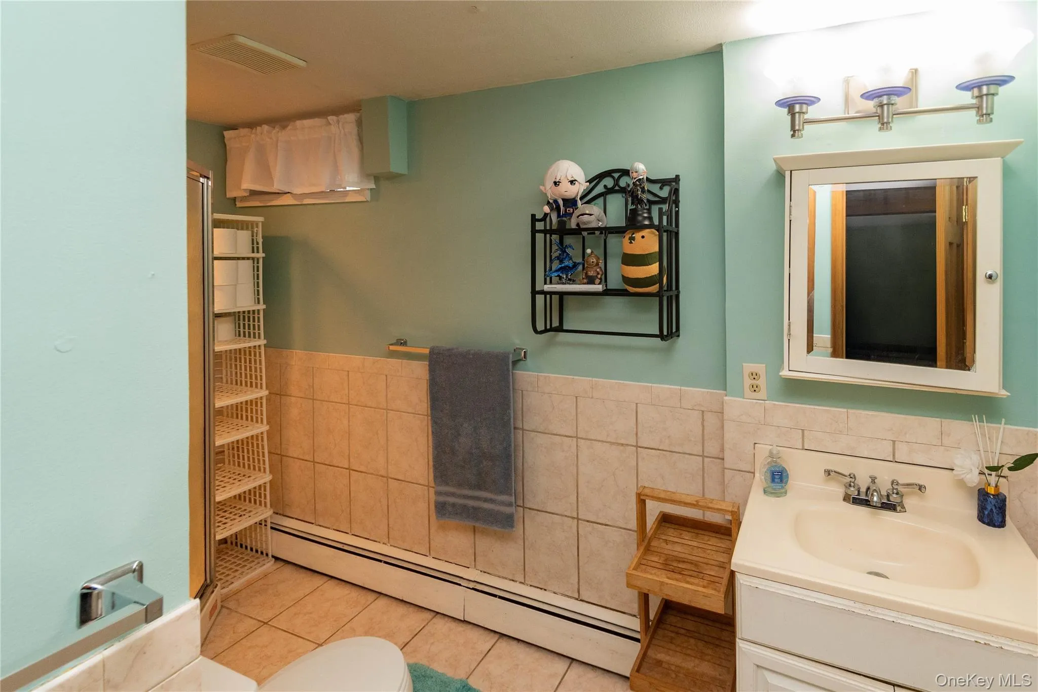 1 Rock Road, Wappinger, NY, 3 Bedrooms Bedrooms, 9 Rooms Rooms,2 BathroomsBathrooms,Residential,For Rent,Rock,0,1005632 1 Rock Road, Wappinger, NY, 3 Bedrooms Bedrooms, 9 Rooms Rooms,2 BathroomsBathrooms,Residential,For Rent,Rock,0,1005632