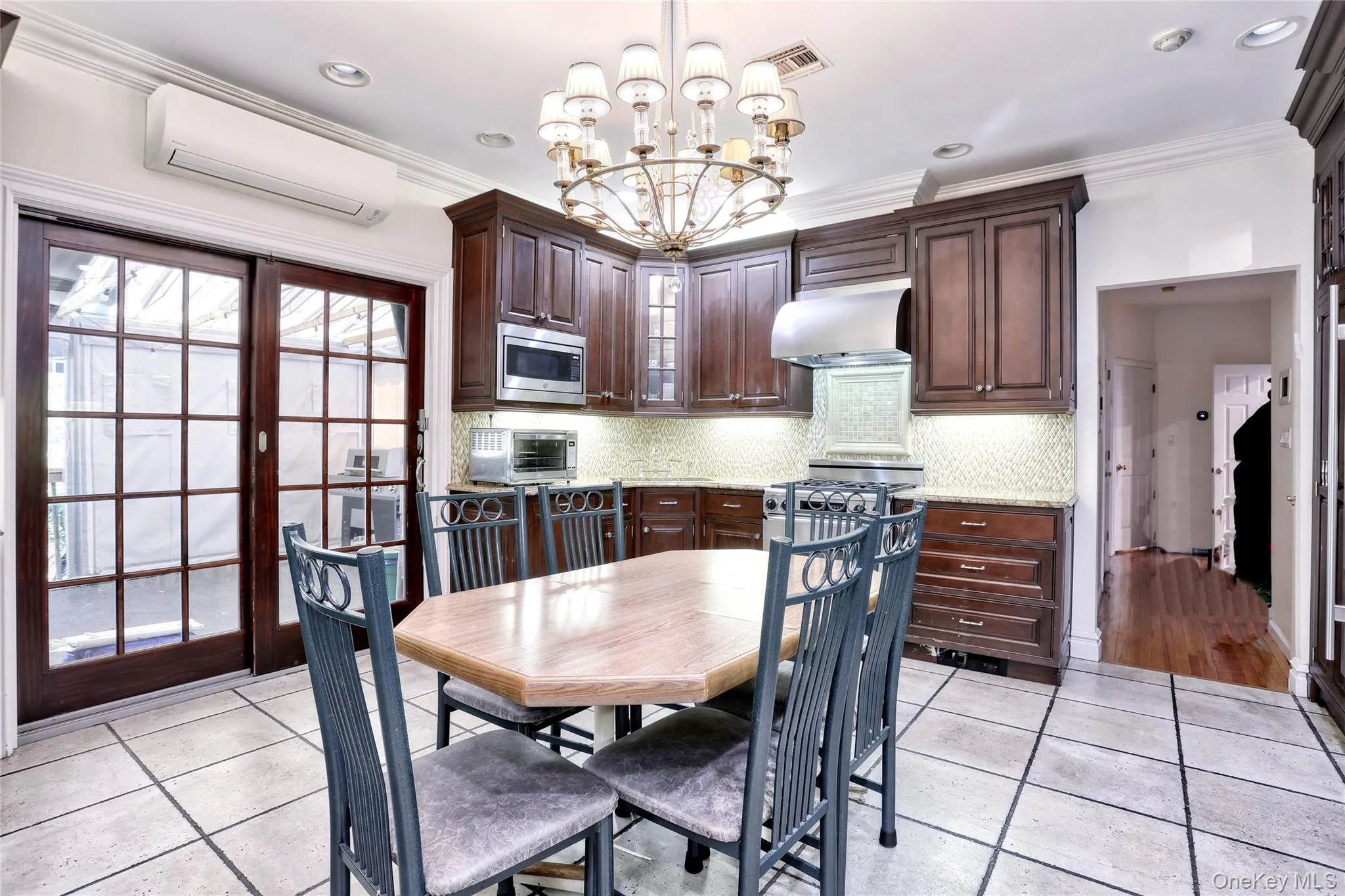 11 Golar Drive, Ramapo, NY, 8 Bedrooms Bedrooms, 16 Rooms Rooms,5 BathroomsBathrooms,Residential,For Rent,Golar,0,1005636 11 Golar Drive, Ramapo, NY, 8 Bedrooms Bedrooms, 16 Rooms Rooms,5 BathroomsBathrooms,Residential,For Rent,Golar,0,1005636