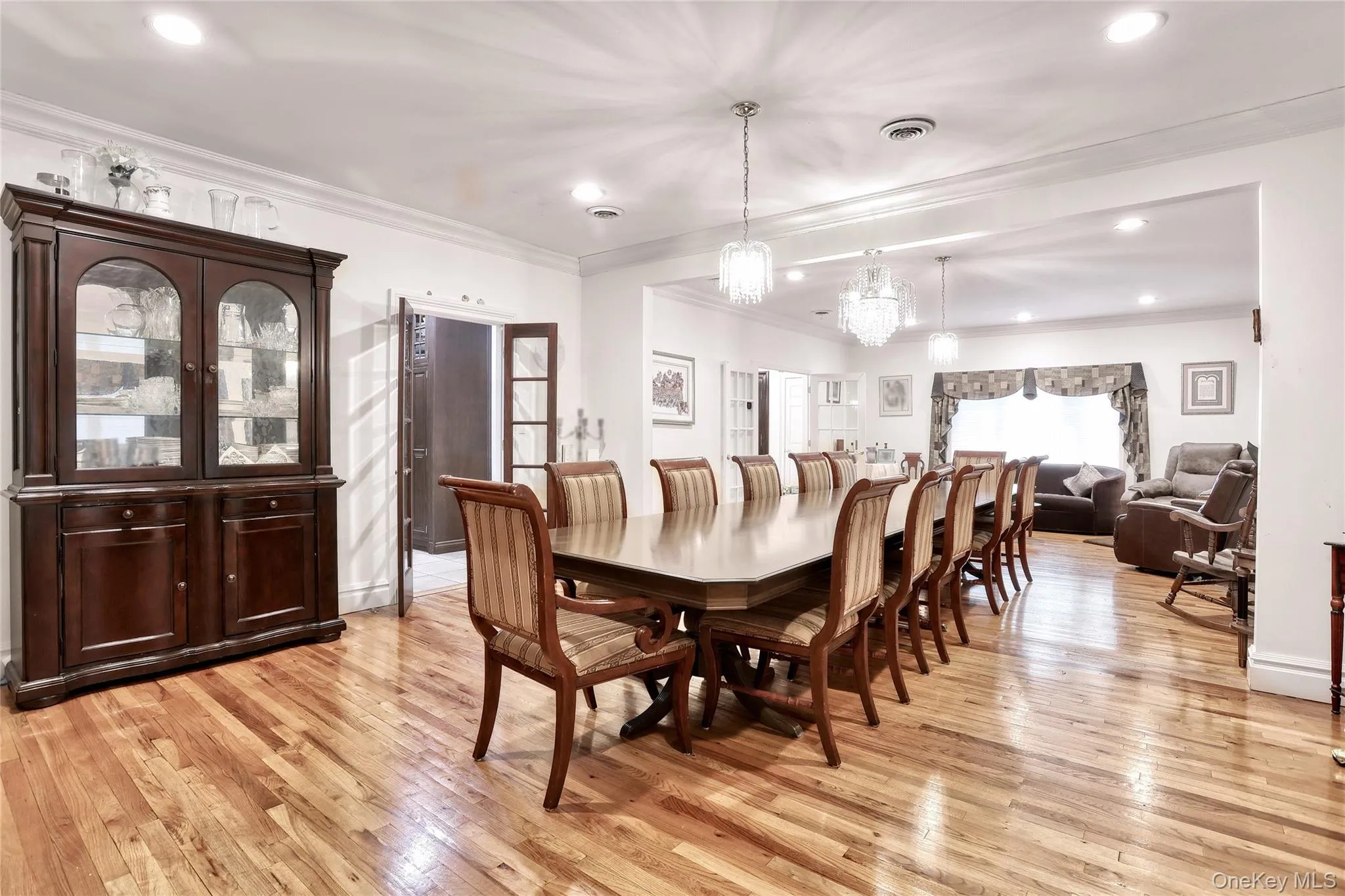 11 Golar Drive, Ramapo, NY, 8 Bedrooms Bedrooms, 16 Rooms Rooms,5 BathroomsBathrooms,Residential,For Rent,Golar,0,1005636 11 Golar Drive, Ramapo, NY, 8 Bedrooms Bedrooms, 16 Rooms Rooms,5 BathroomsBathrooms,Residential,For Rent,Golar,0,1005636