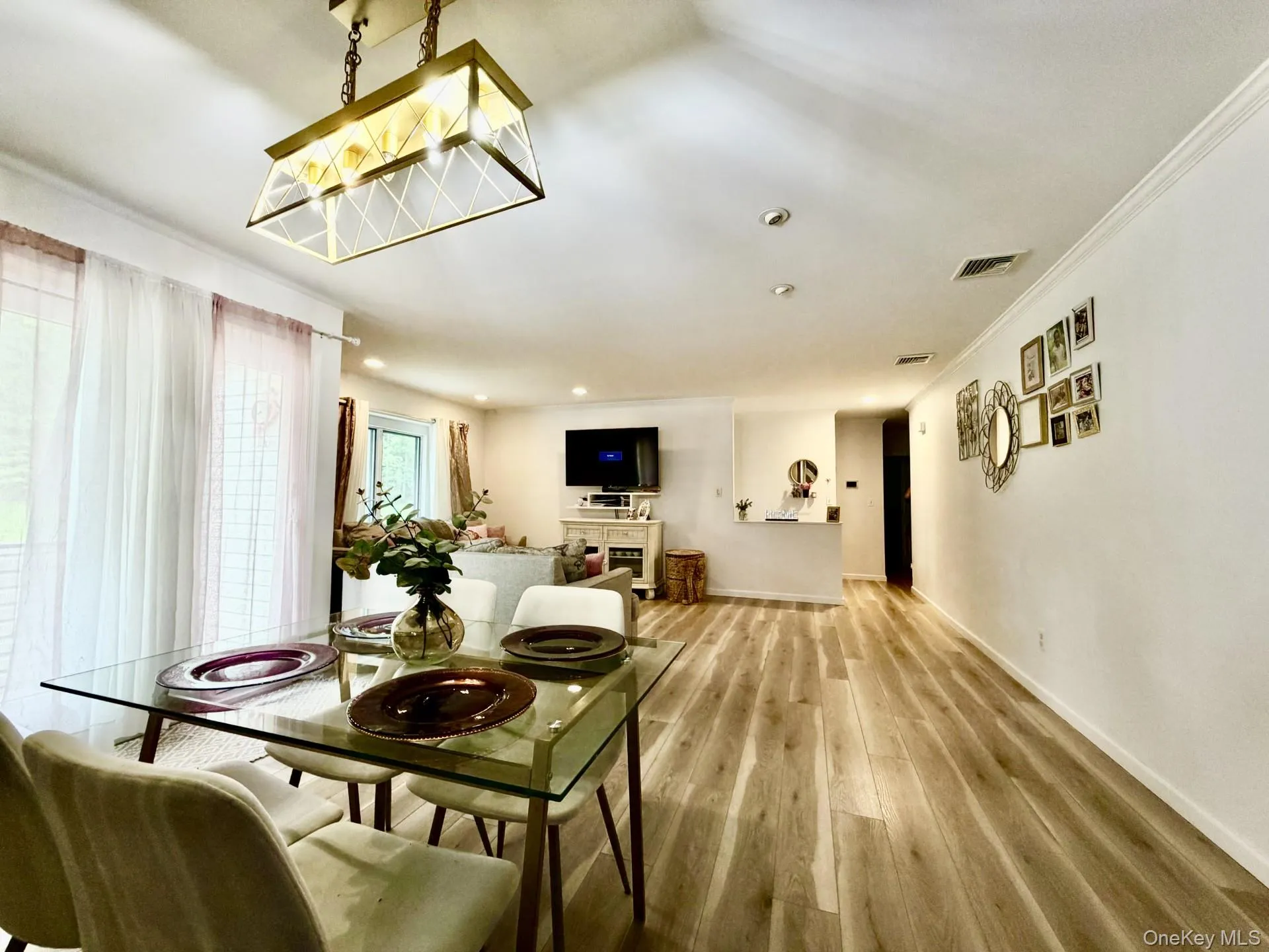 348 Clubhouse Court, Brookhaven, NY, 2 Bedrooms Bedrooms, 5 Rooms Rooms,2 BathroomsBathrooms,Residential,For Rent,Clubhouse,0,1005640 348 Clubhouse Court, Brookhaven, NY, 2 Bedrooms Bedrooms, 5 Rooms Rooms,2 BathroomsBathrooms,Residential,For Rent,Clubhouse,0,1005640