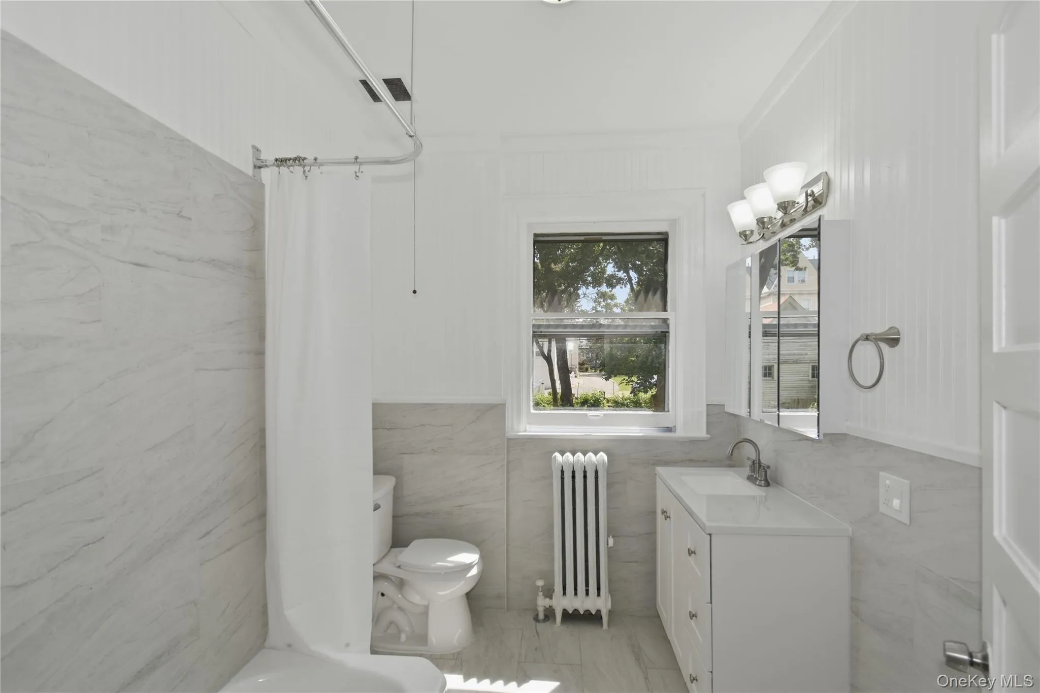 147 Fulton Avenue, Mount Vernon, NY, 7 Bedrooms Bedrooms, 13 Rooms Rooms,2 BathroomsBathrooms,Residential,For Rent,Fulton,0,1005647 147 Fulton Avenue, Mount Vernon, NY, 7 Bedrooms Bedrooms, 13 Rooms Rooms,2 BathroomsBathrooms,Residential,For Rent,Fulton,0,1005647