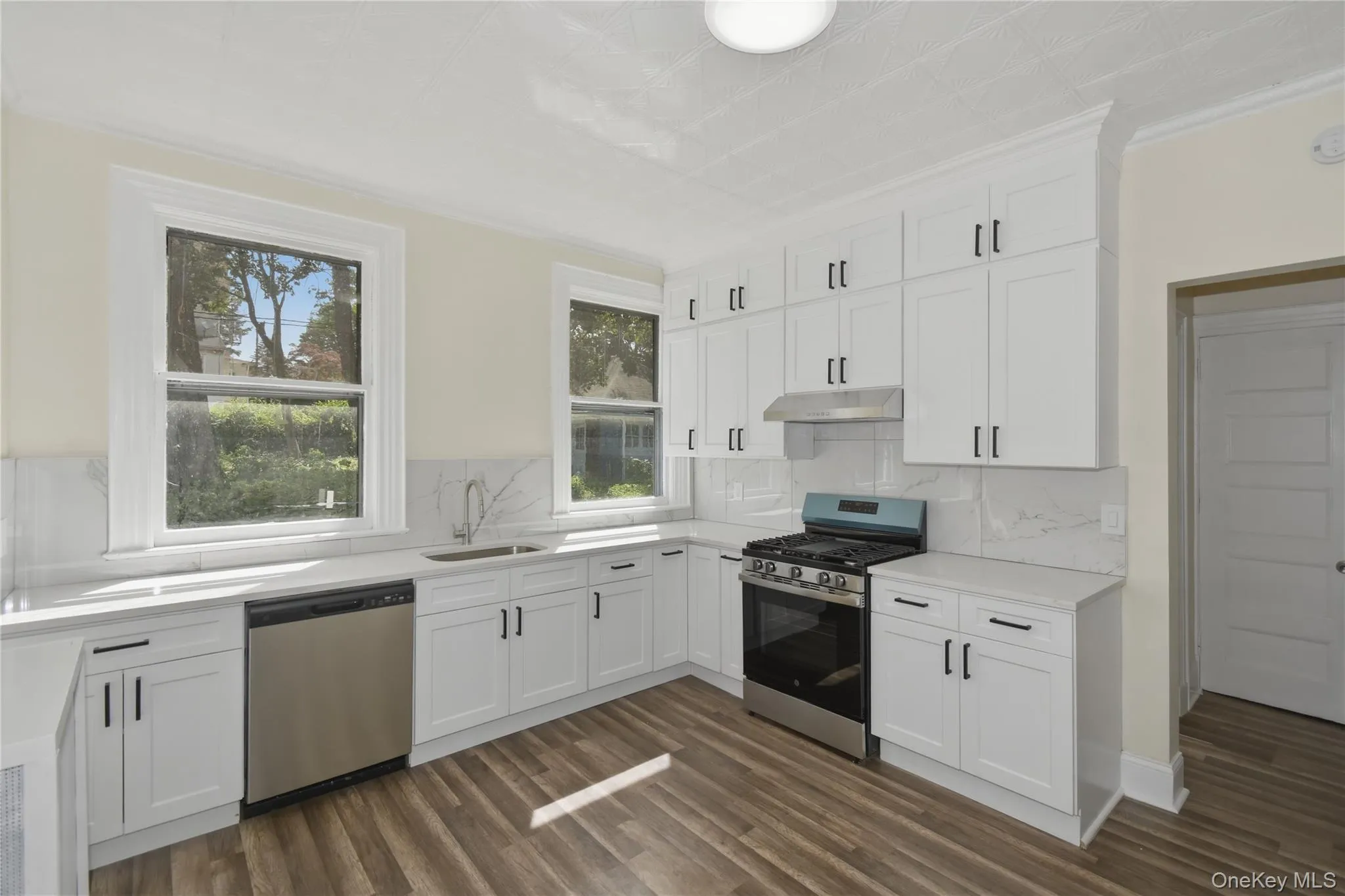 147 Fulton Avenue, Mount Vernon, NY, 7 Bedrooms Bedrooms, 13 Rooms Rooms,2 BathroomsBathrooms,Residential,For Rent,Fulton,0,1005647 147 Fulton Avenue, Mount Vernon, NY, 7 Bedrooms Bedrooms, 13 Rooms Rooms,2 BathroomsBathrooms,Residential,For Rent,Fulton,0,1005647