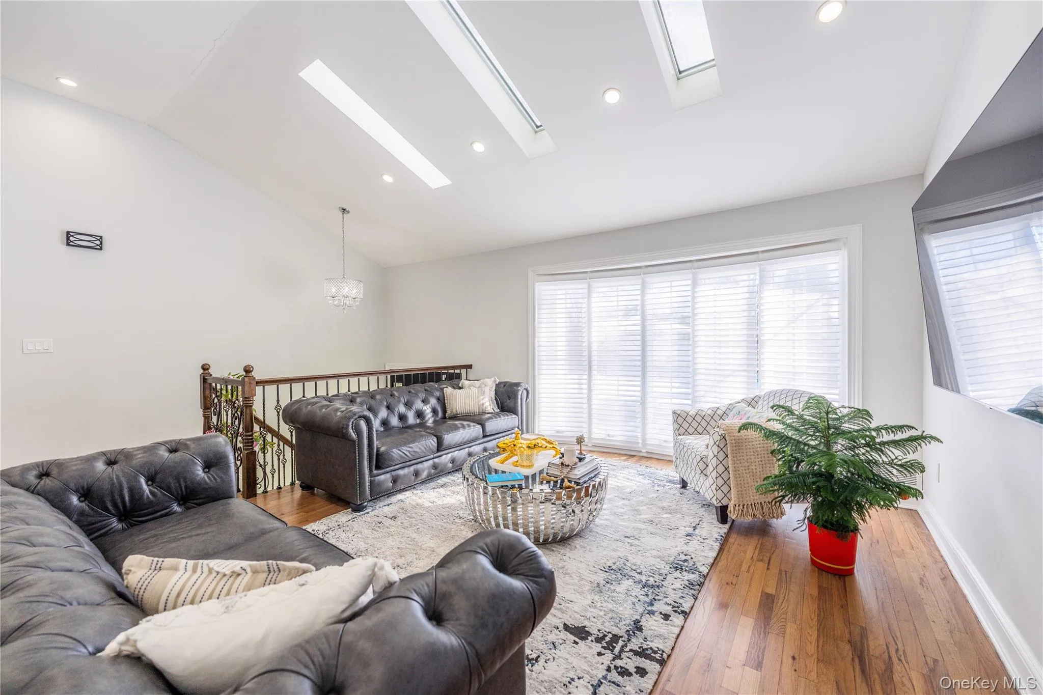 7 Dunhill Road, North Hempstead, NY, 4 Bedrooms Bedrooms, 8 Rooms Rooms,3 BathroomsBathrooms,Residential,For Rent,Dunhill,0,1005653 7 Dunhill Road, North Hempstead, NY, 4 Bedrooms Bedrooms, 8 Rooms Rooms,3 BathroomsBathrooms,Residential,For Rent,Dunhill,0,1005653