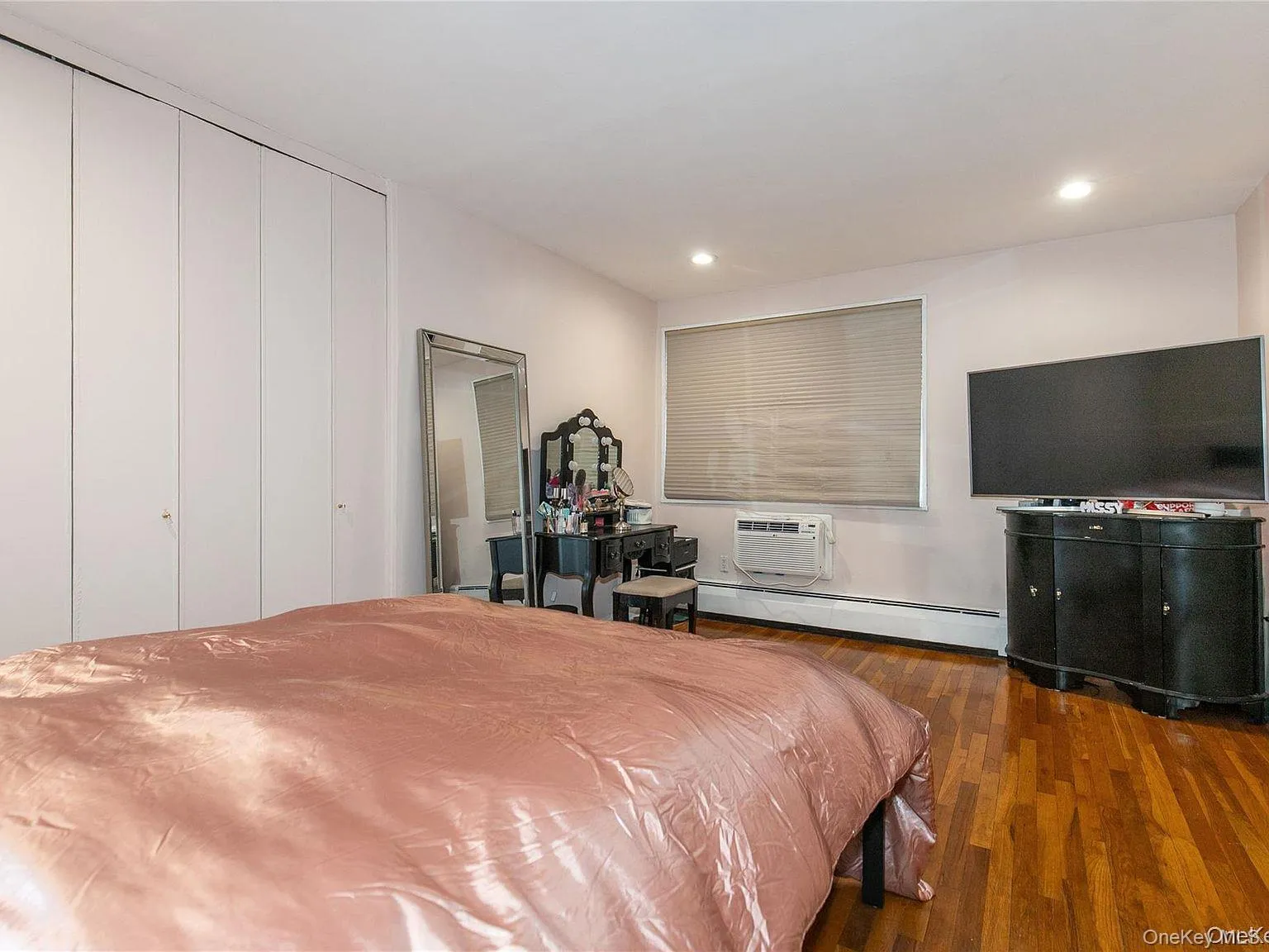 45 HILLPARK Avenue, North Hempstead, NY, 2 Bedrooms Bedrooms, 4 Rooms Rooms,1 BathroomBathrooms,Residential,For Rent,HILLPARK,0,1005668 45 HILLPARK Avenue, North Hempstead, NY, 2 Bedrooms Bedrooms, 4 Rooms Rooms,1 BathroomBathrooms,Residential,For Rent,HILLPARK,0,1005668