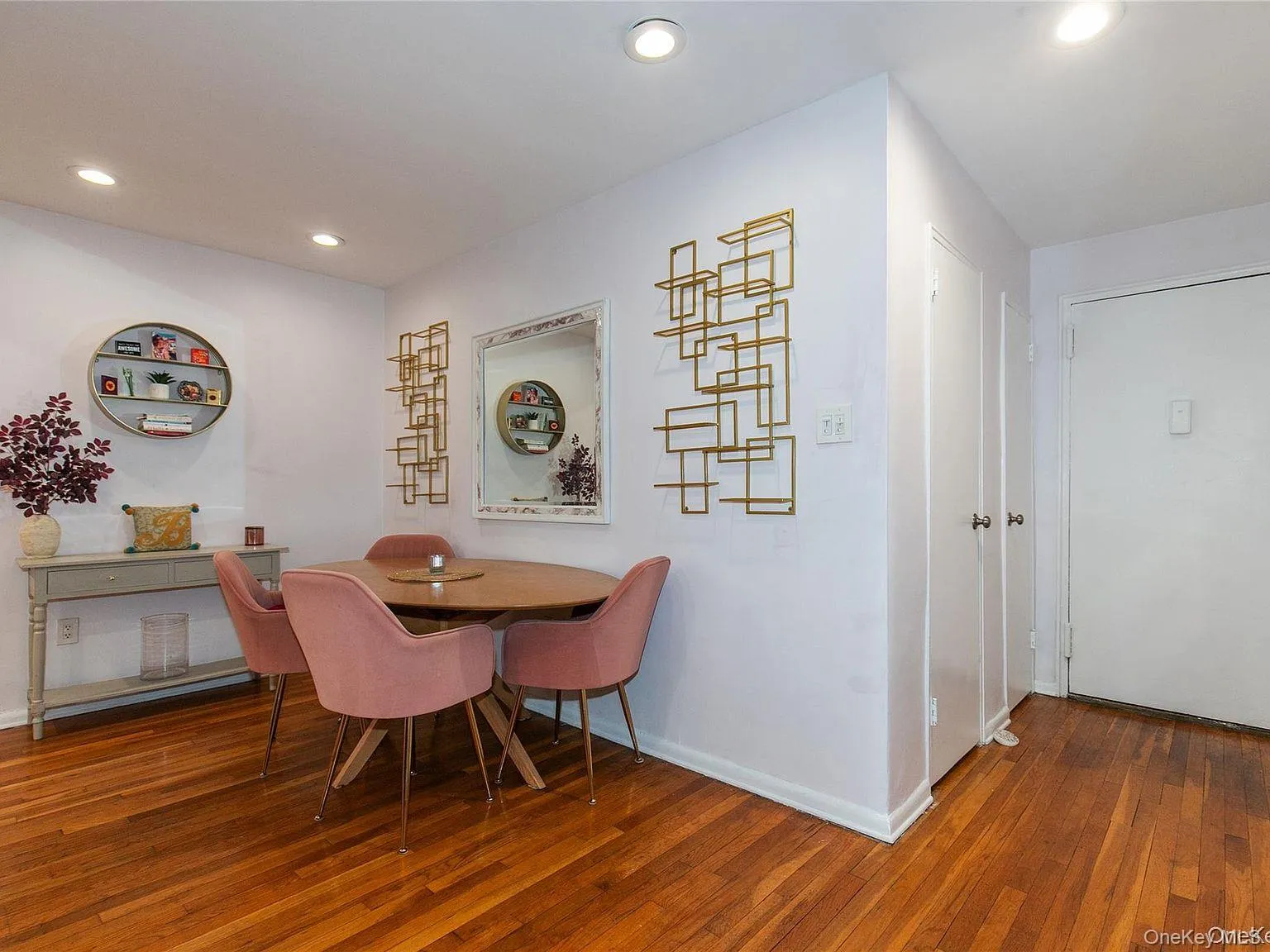 45 HILLPARK Avenue, North Hempstead, NY, 2 Bedrooms Bedrooms, 4 Rooms Rooms,1 BathroomBathrooms,Residential,For Rent,HILLPARK,0,1005668 45 HILLPARK Avenue, North Hempstead, NY, 2 Bedrooms Bedrooms, 4 Rooms Rooms,1 BathroomBathrooms,Residential,For Rent,HILLPARK,0,1005668