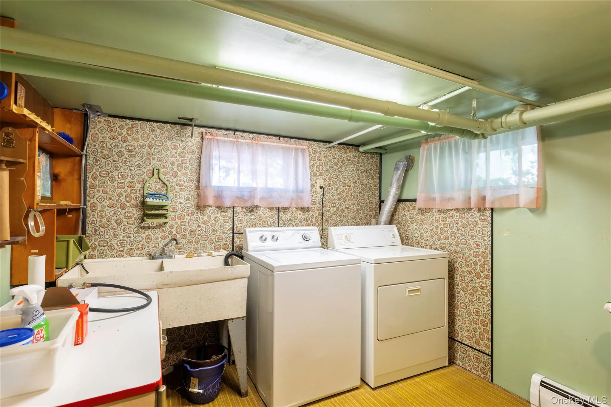 25 Mesier Avenue, Wappinger, NY, 4 Bedrooms Bedrooms, 8 Rooms Rooms,1 BathroomBathrooms,Residential,For Rent,Mesier,0,1005671 25 Mesier Avenue, Wappinger, NY, 4 Bedrooms Bedrooms, 8 Rooms Rooms,1 BathroomBathrooms,Residential,For Rent,Mesier,0,1005671