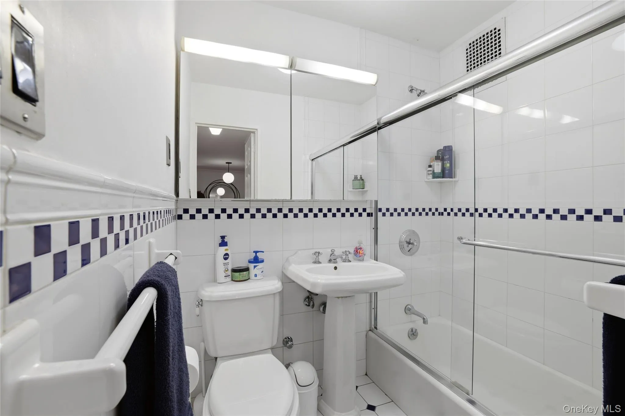 Bathroom - 2nd Floor Bathroom - 2nd Floor