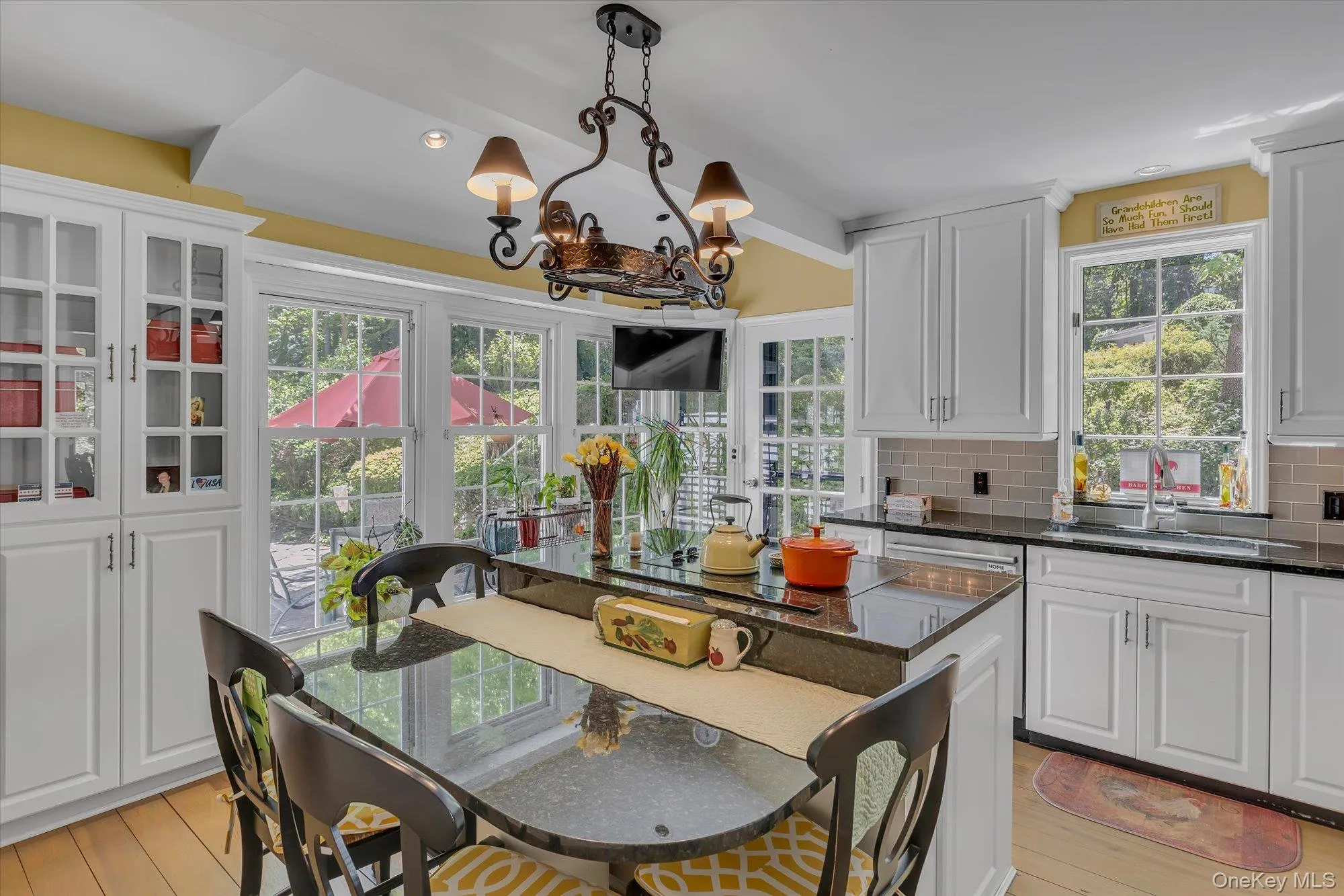 58 Makamah Road, Huntington, NY, 4 Bedrooms Bedrooms, 11 Rooms Rooms,3 BathroomsBathrooms,Residential,For Rent,Makamah,0,1005684 58 Makamah Road, Huntington, NY, 4 Bedrooms Bedrooms, 11 Rooms Rooms,3 BathroomsBathrooms,Residential,For Rent,Makamah,0,1005684