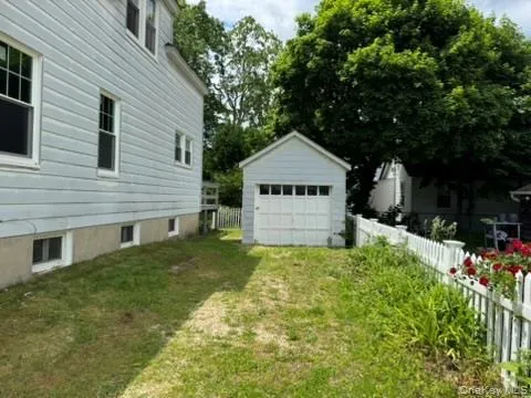 28 Sound Beach Avenue, Oyster Bay, NY, 3 Bedrooms Bedrooms, 6 Rooms Rooms,2 BathroomsBathrooms,Residential Lease,For Rent,Sound Beach,0,1005686 28 Sound Beach Avenue, Oyster Bay, NY, 3 Bedrooms Bedrooms, 6 Rooms Rooms,2 BathroomsBathrooms,Residential Lease,For Rent,Sound Beach,0,1005686
