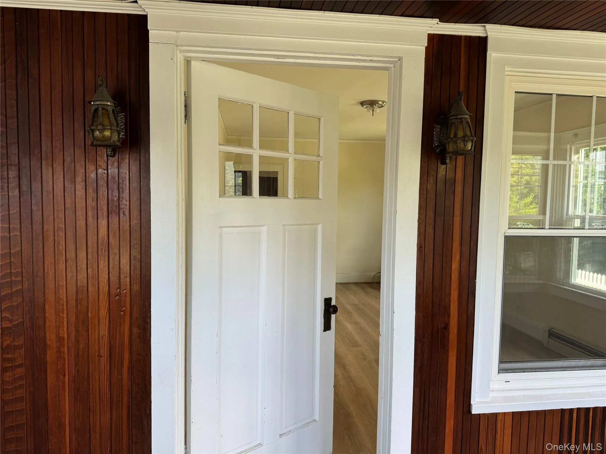 28 Sound Beach Avenue, Oyster Bay, NY, 3 Bedrooms Bedrooms, 6 Rooms Rooms,2 BathroomsBathrooms,Residential Lease,For Rent,Sound Beach,0,1005686 28 Sound Beach Avenue, Oyster Bay, NY, 3 Bedrooms Bedrooms, 6 Rooms Rooms,2 BathroomsBathrooms,Residential Lease,For Rent,Sound Beach,0,1005686
