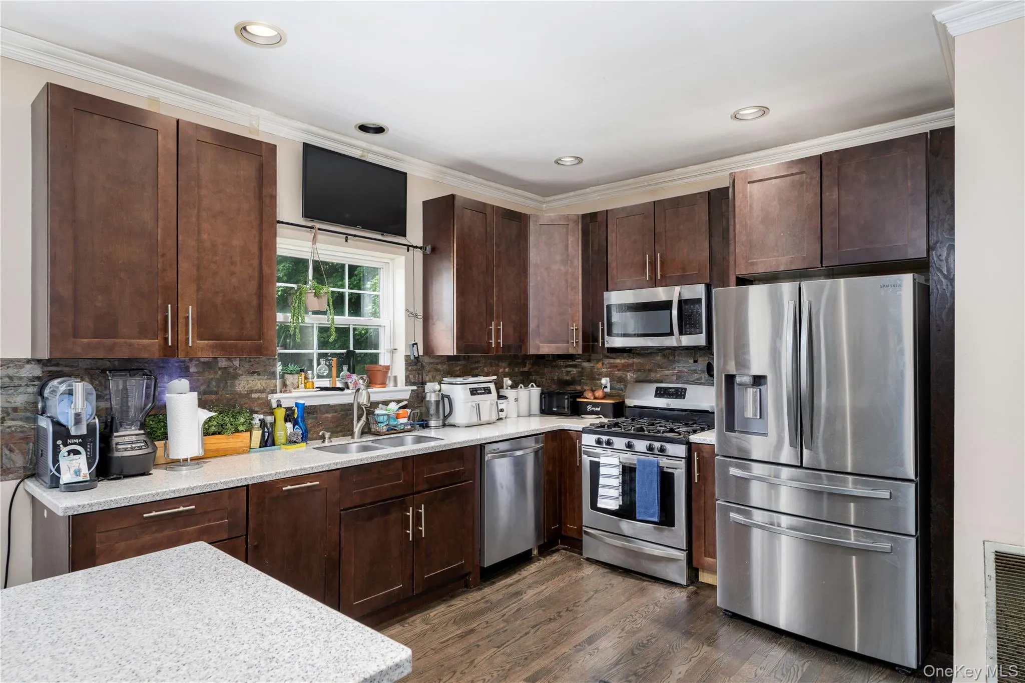 8 Cedardale Loop, Fishkill, NY, 4 Bedrooms Bedrooms, 13 Rooms Rooms,2 BathroomsBathrooms,Residential,For Rent,Cedardale,0,1005688 8 Cedardale Loop, Fishkill, NY, 4 Bedrooms Bedrooms, 13 Rooms Rooms,2 BathroomsBathrooms,Residential,For Rent,Cedardale,0,1005688