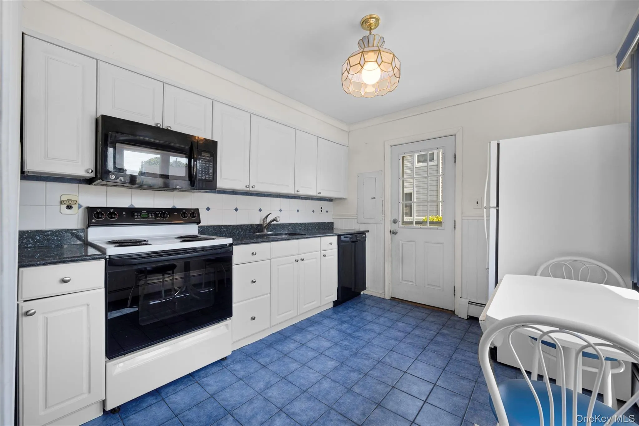 11 Balsam Lane, Hempstead, NY, 4 Bedrooms Bedrooms, 8 Rooms Rooms,2 BathroomsBathrooms,Residential,For Rent,Balsam,0,1005689 11 Balsam Lane, Hempstead, NY, 4 Bedrooms Bedrooms, 8 Rooms Rooms,2 BathroomsBathrooms,Residential,For Rent,Balsam,0,1005689