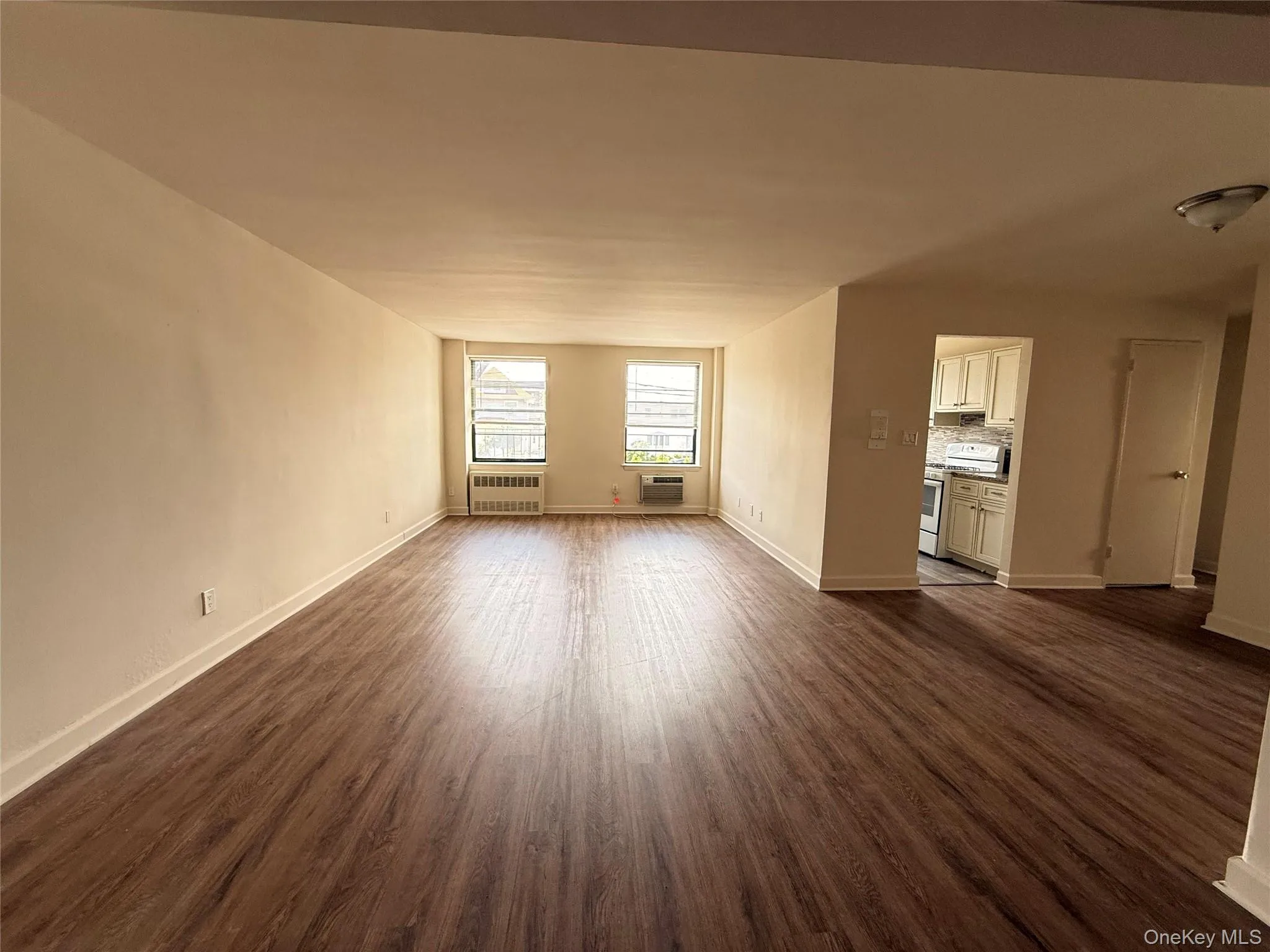 190 First Street, North Hempstead, NY, 1 Bedroom Bedrooms, 3 Rooms Rooms,1 BathroomBathrooms,Residential Lease,For Rent,First,0,1005692 190 First Street, North Hempstead, NY, 1 Bedroom Bedrooms, 3 Rooms Rooms,1 BathroomBathrooms,Residential Lease,For Rent,First,0,1005692