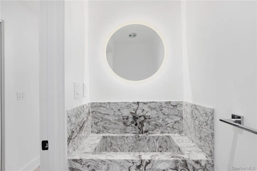 Powder room Powder room