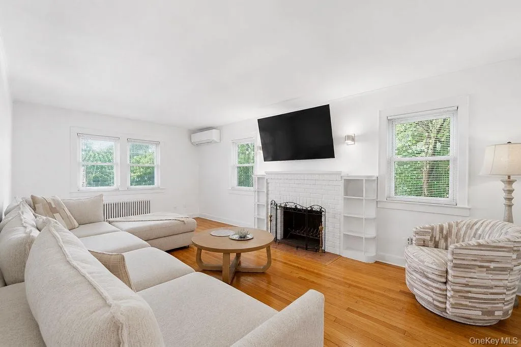27 Alice Court, Hempstead, NY, 4 Bedrooms Bedrooms, 10 Rooms Rooms,2 BathroomsBathrooms,Residential,For Rent,Alice,0,1005696 27 Alice Court, Hempstead, NY, 4 Bedrooms Bedrooms, 10 Rooms Rooms,2 BathroomsBathrooms,Residential,For Rent,Alice,0,1005696