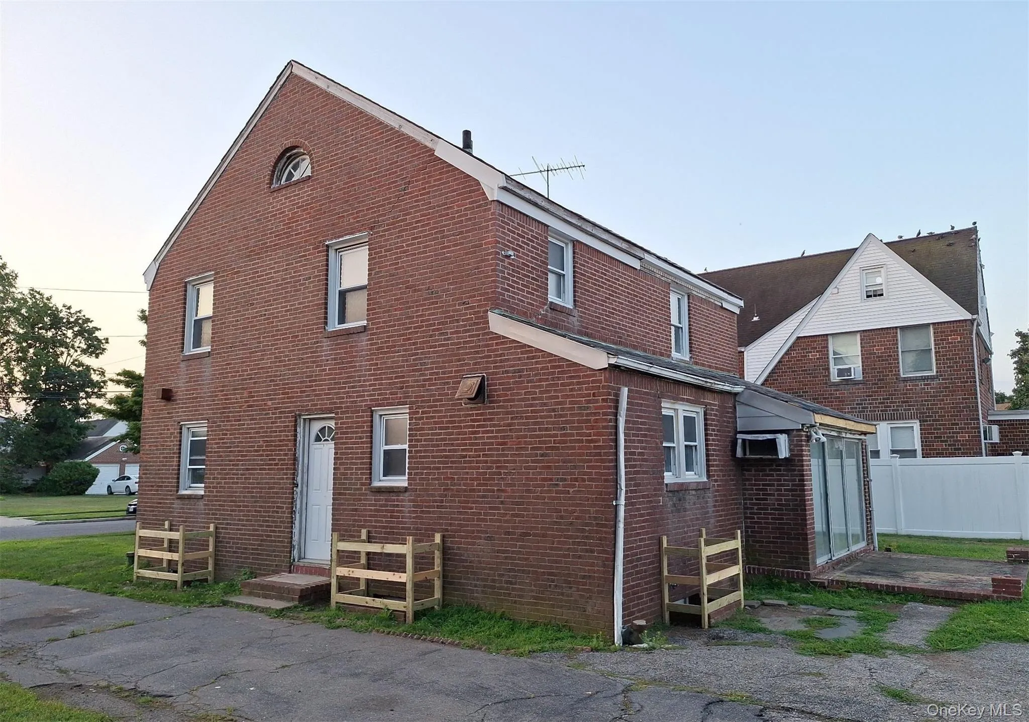 79 Elmwood Avenue, Hempstead, NY, 3 Bedrooms Bedrooms, 7 Rooms Rooms,1 BathroomBathrooms,Residential,For Rent,Elmwood,0,1005703 79 Elmwood Avenue, Hempstead, NY, 3 Bedrooms Bedrooms, 7 Rooms Rooms,1 BathroomBathrooms,Residential,For Rent,Elmwood,0,1005703