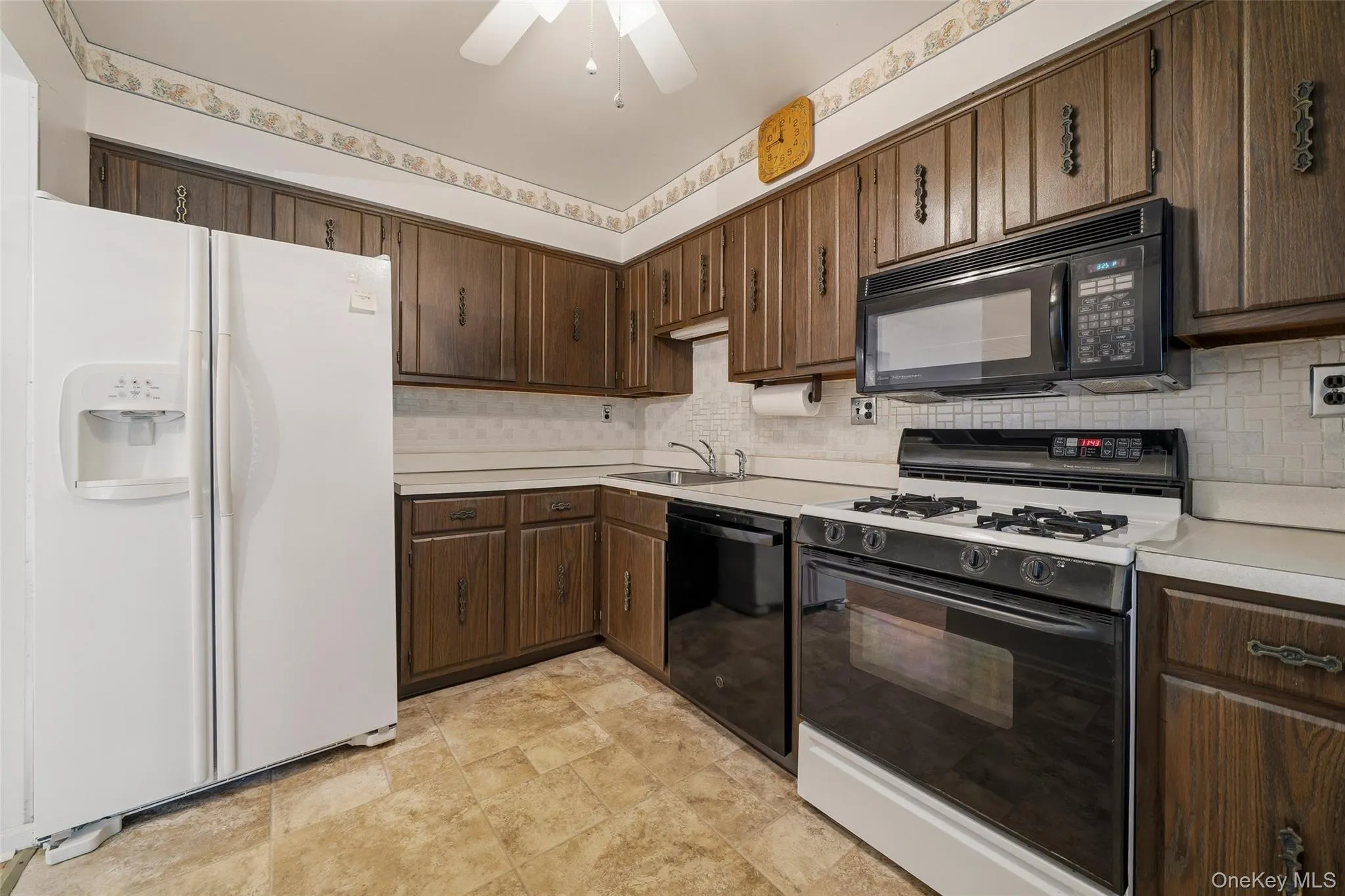 35 Milford Lane, Ramapo, NY, 2 Bedrooms Bedrooms, 5 Rooms Rooms,2 BathroomsBathrooms,Residential,For Rent,Milford,0,1005707 35 Milford Lane, Ramapo, NY, 2 Bedrooms Bedrooms, 5 Rooms Rooms,2 BathroomsBathrooms,Residential,For Rent,Milford,0,1005707
