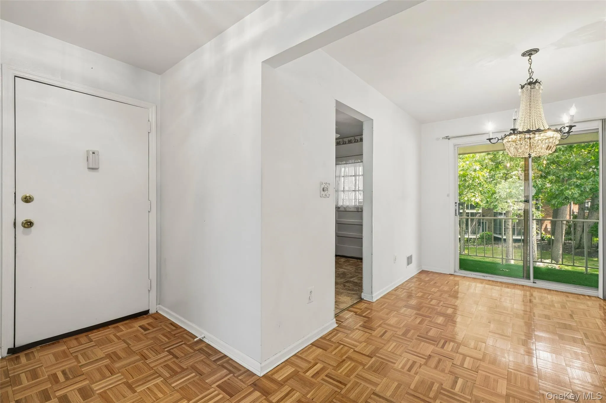 35 Milford Lane, Ramapo, NY, 2 Bedrooms Bedrooms, 5 Rooms Rooms,2 BathroomsBathrooms,Residential,For Rent,Milford,0,1005707 35 Milford Lane, Ramapo, NY, 2 Bedrooms Bedrooms, 5 Rooms Rooms,2 BathroomsBathrooms,Residential,For Rent,Milford,0,1005707