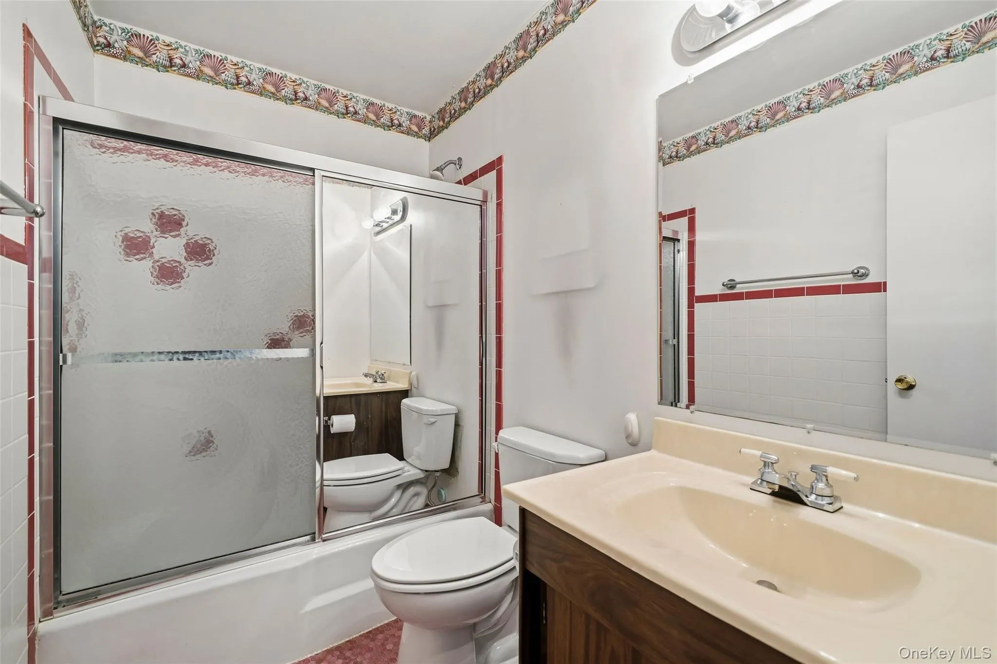 2nd Bathroom 2nd Bathroom