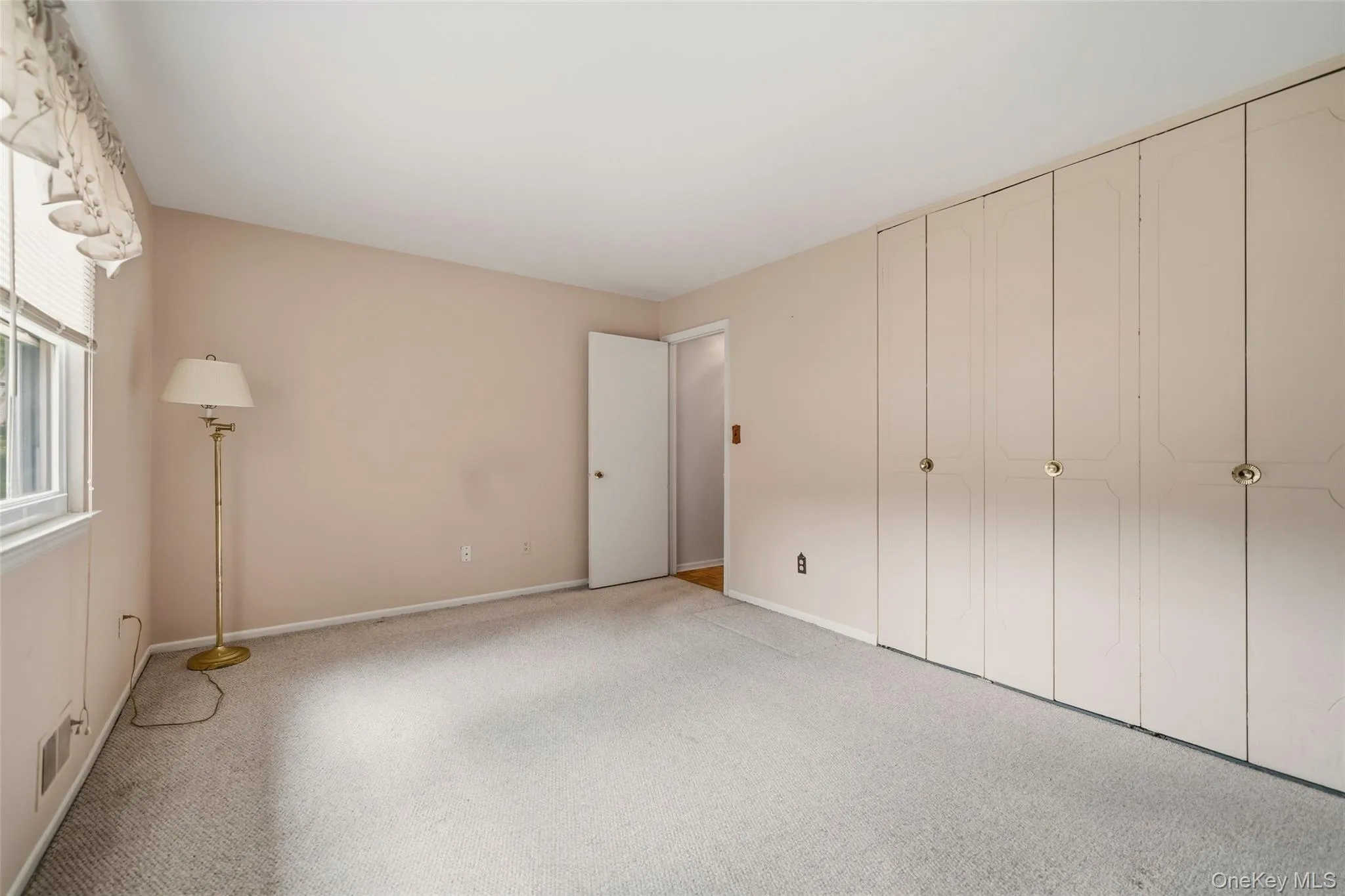 2nd Bedroom 2nd Bedroom