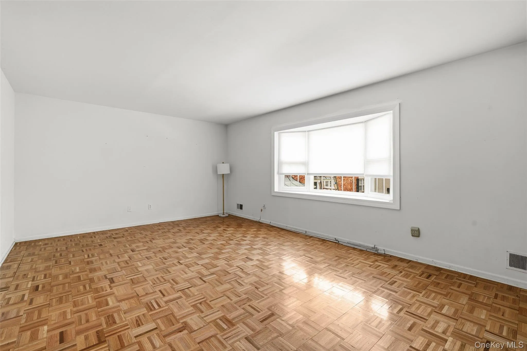 35 Milford Lane, Ramapo, NY, 2 Bedrooms Bedrooms, 5 Rooms Rooms,2 BathroomsBathrooms,Residential,For Rent,Milford,0,1005707 35 Milford Lane, Ramapo, NY, 2 Bedrooms Bedrooms, 5 Rooms Rooms,2 BathroomsBathrooms,Residential,For Rent,Milford,0,1005707