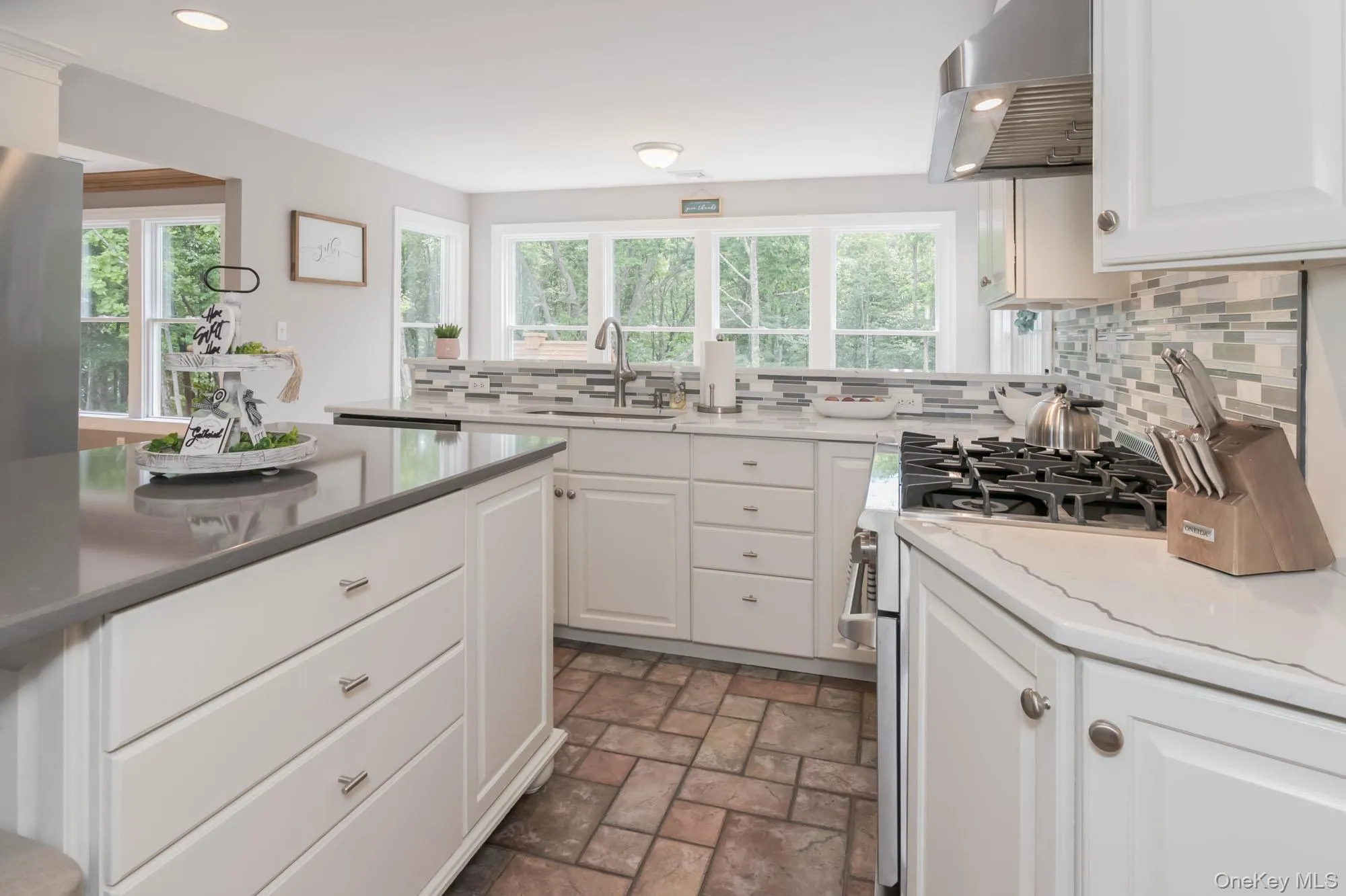 102 Beverly Road, Chester Town, NY, 4 Bedrooms Bedrooms, 16 Rooms Rooms,3 BathroomsBathrooms,Residential,For Rent,Beverly,0,1005710 102 Beverly Road, Chester Town, NY, 4 Bedrooms Bedrooms, 16 Rooms Rooms,3 BathroomsBathrooms,Residential,For Rent,Beverly,0,1005710