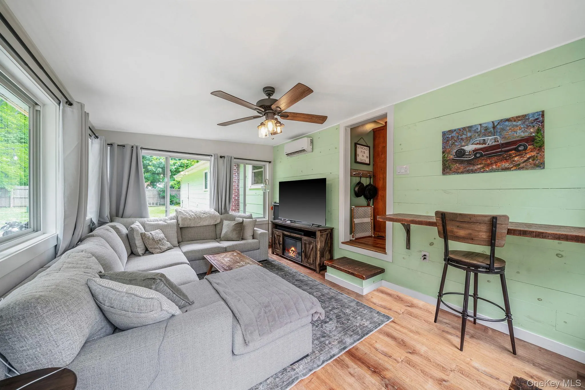 8 Hill Street, Riverhead, NY, 3 Bedrooms Bedrooms, 5 Rooms Rooms,1 BathroomBathrooms,Residential,For Rent,Hill,0,1005714 8 Hill Street, Riverhead, NY, 3 Bedrooms Bedrooms, 5 Rooms Rooms,1 BathroomBathrooms,Residential,For Rent,Hill,0,1005714