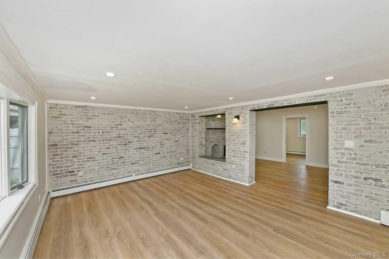 107 Beverly Road, Oyster Bay, NY, 5 Bedrooms Bedrooms, 11 Rooms Rooms,2 BathroomsBathrooms,Residential,For Rent,Beverly,0,1005715 107 Beverly Road, Oyster Bay, NY, 5 Bedrooms Bedrooms, 11 Rooms Rooms,2 BathroomsBathrooms,Residential,For Rent,Beverly,0,1005715