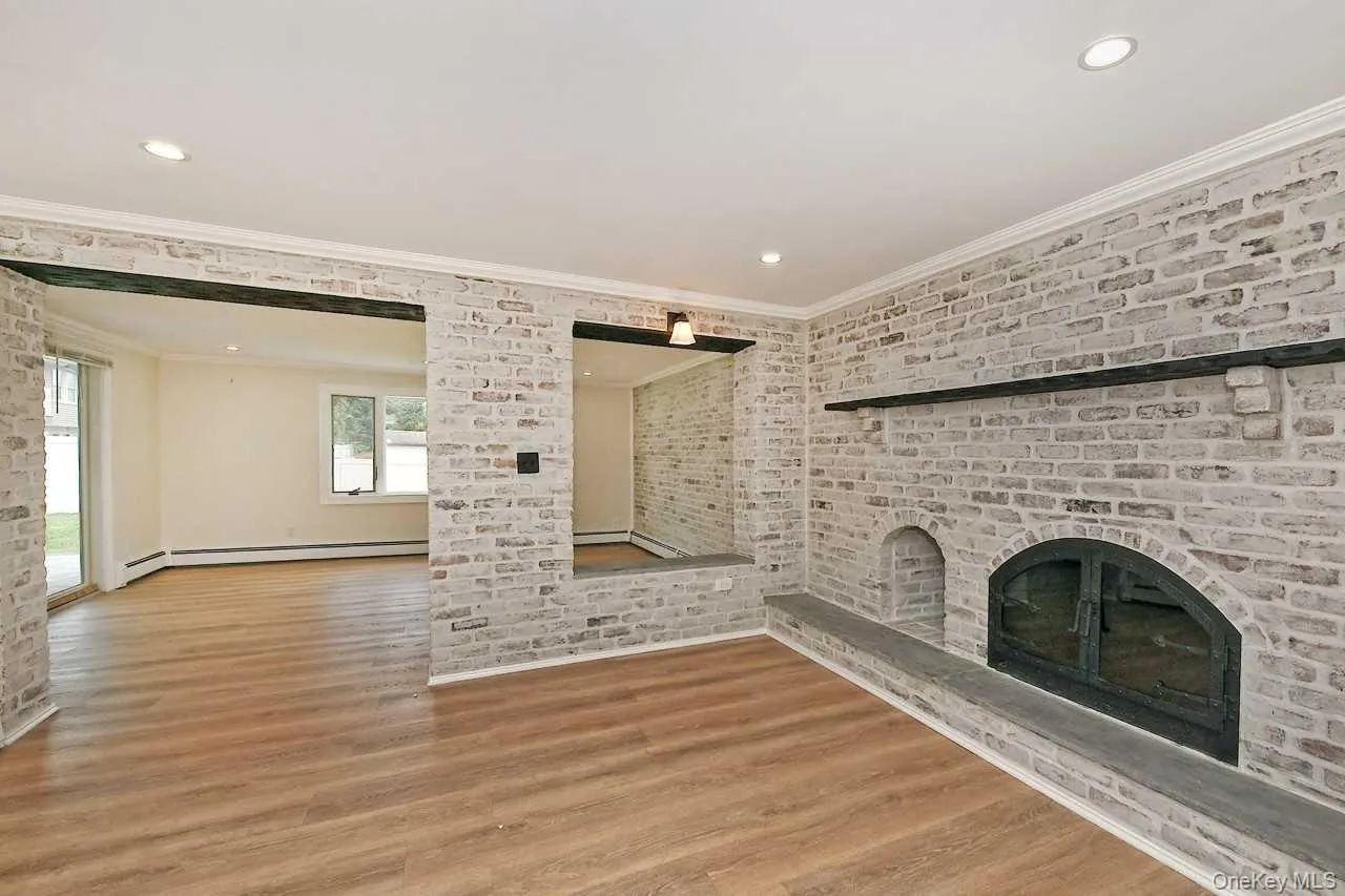 107 Beverly Road, Oyster Bay, NY, 5 Bedrooms Bedrooms, 11 Rooms Rooms,2 BathroomsBathrooms,Residential,For Rent,Beverly,0,1005715 107 Beverly Road, Oyster Bay, NY, 5 Bedrooms Bedrooms, 11 Rooms Rooms,2 BathroomsBathrooms,Residential,For Rent,Beverly,0,1005715
