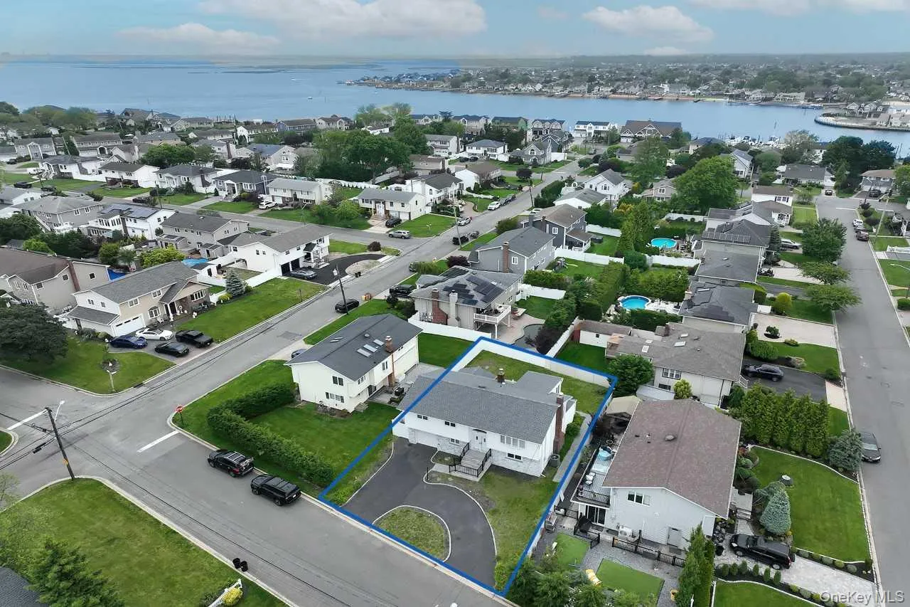 107 Beverly Road, Oyster Bay, NY, 5 Bedrooms Bedrooms, 11 Rooms Rooms,2 BathroomsBathrooms,Residential,For Rent,Beverly,0,1005715 107 Beverly Road, Oyster Bay, NY, 5 Bedrooms Bedrooms, 11 Rooms Rooms,2 BathroomsBathrooms,Residential,For Rent,Beverly,0,1005715