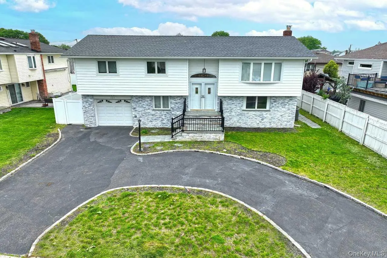 107 Beverly Road, Oyster Bay, NY, 5 Bedrooms Bedrooms, 11 Rooms Rooms,2 BathroomsBathrooms,Residential,For Rent,Beverly,0,1005715 107 Beverly Road, Oyster Bay, NY, 5 Bedrooms Bedrooms, 11 Rooms Rooms,2 BathroomsBathrooms,Residential,For Rent,Beverly,0,1005715