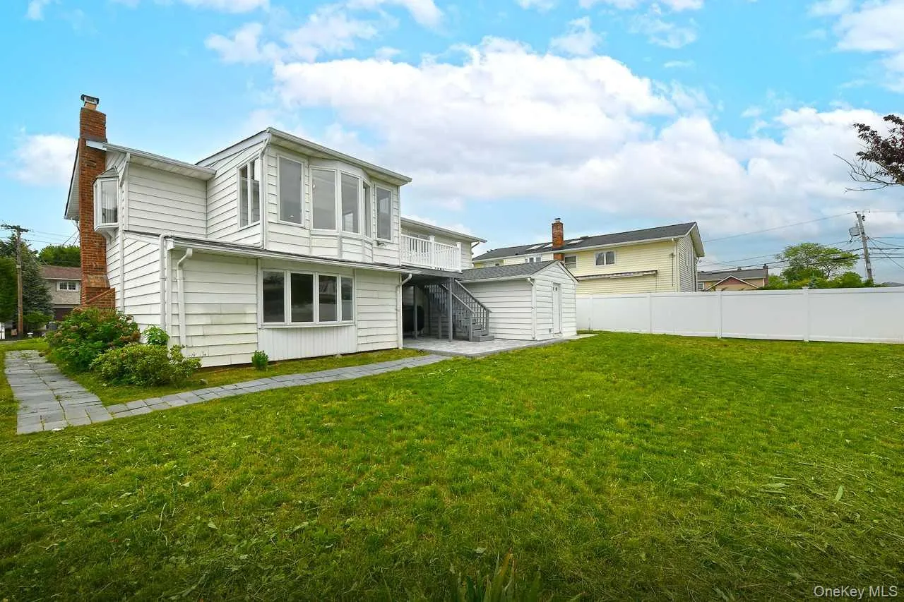 107 Beverly Road, Oyster Bay, NY, 5 Bedrooms Bedrooms, 11 Rooms Rooms,2 BathroomsBathrooms,Residential,For Rent,Beverly,0,1005715 107 Beverly Road, Oyster Bay, NY, 5 Bedrooms Bedrooms, 11 Rooms Rooms,2 BathroomsBathrooms,Residential,For Rent,Beverly,0,1005715