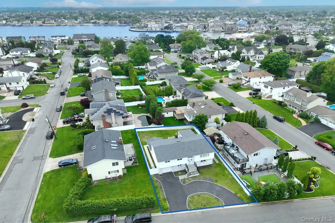 107 Beverly Road, Oyster Bay, NY, 5 Bedrooms Bedrooms, 11 Rooms Rooms,2 BathroomsBathrooms,Residential,For Rent,Beverly,0,1005715 107 Beverly Road, Oyster Bay, NY, 5 Bedrooms Bedrooms, 11 Rooms Rooms,2 BathroomsBathrooms,Residential,For Rent,Beverly,0,1005715