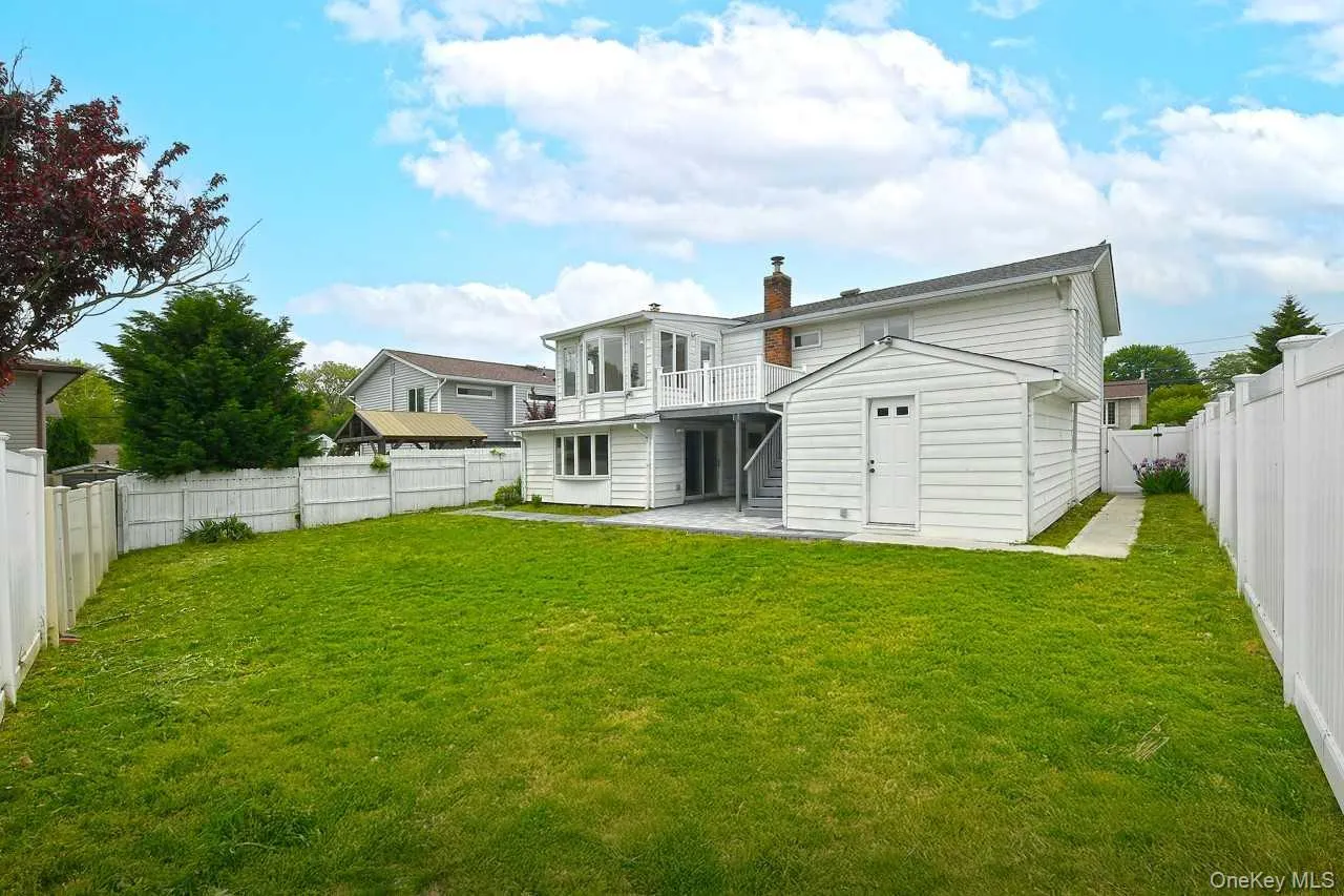 107 Beverly Road, Oyster Bay, NY, 5 Bedrooms Bedrooms, 11 Rooms Rooms,2 BathroomsBathrooms,Residential,For Rent,Beverly,0,1005715 107 Beverly Road, Oyster Bay, NY, 5 Bedrooms Bedrooms, 11 Rooms Rooms,2 BathroomsBathrooms,Residential,For Rent,Beverly,0,1005715